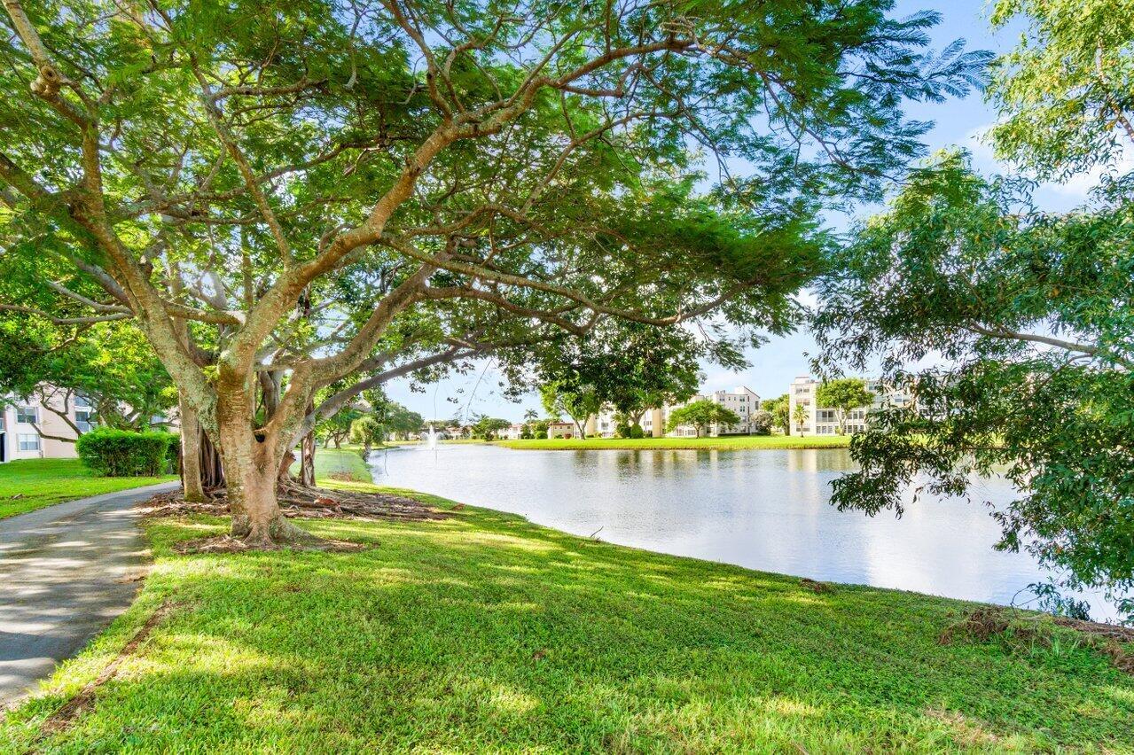 VILLAGES OF ORIOLE BONAIR - Residential