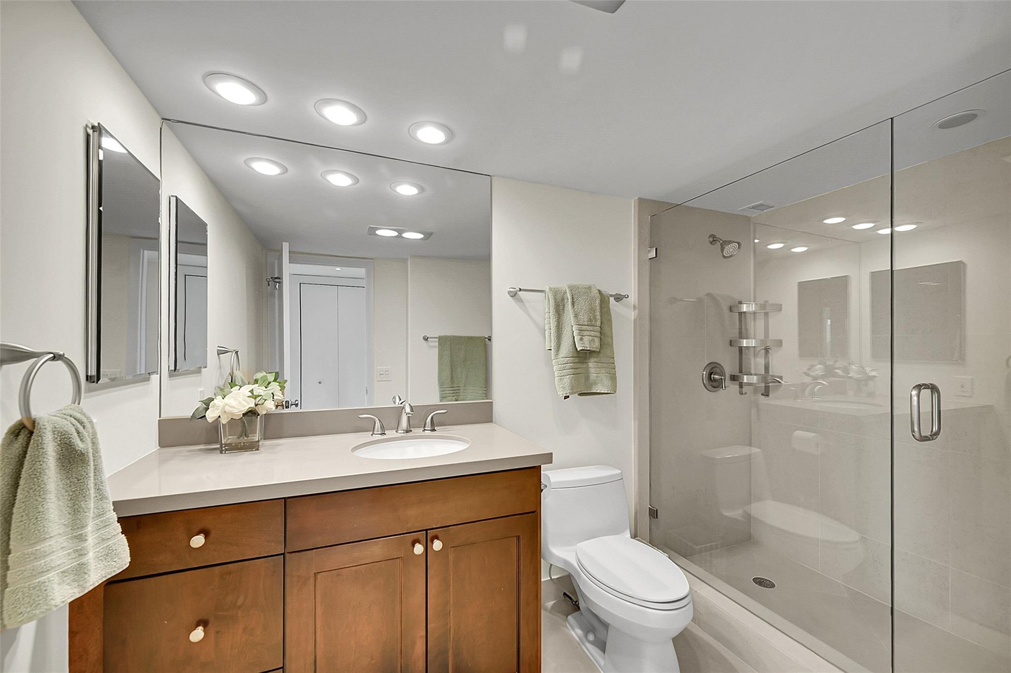 Boca Raton, Florida, 33432, United States, 2 Bedrooms Bedrooms, ,2 BathroomsBathrooms,Residential,Active,1943717