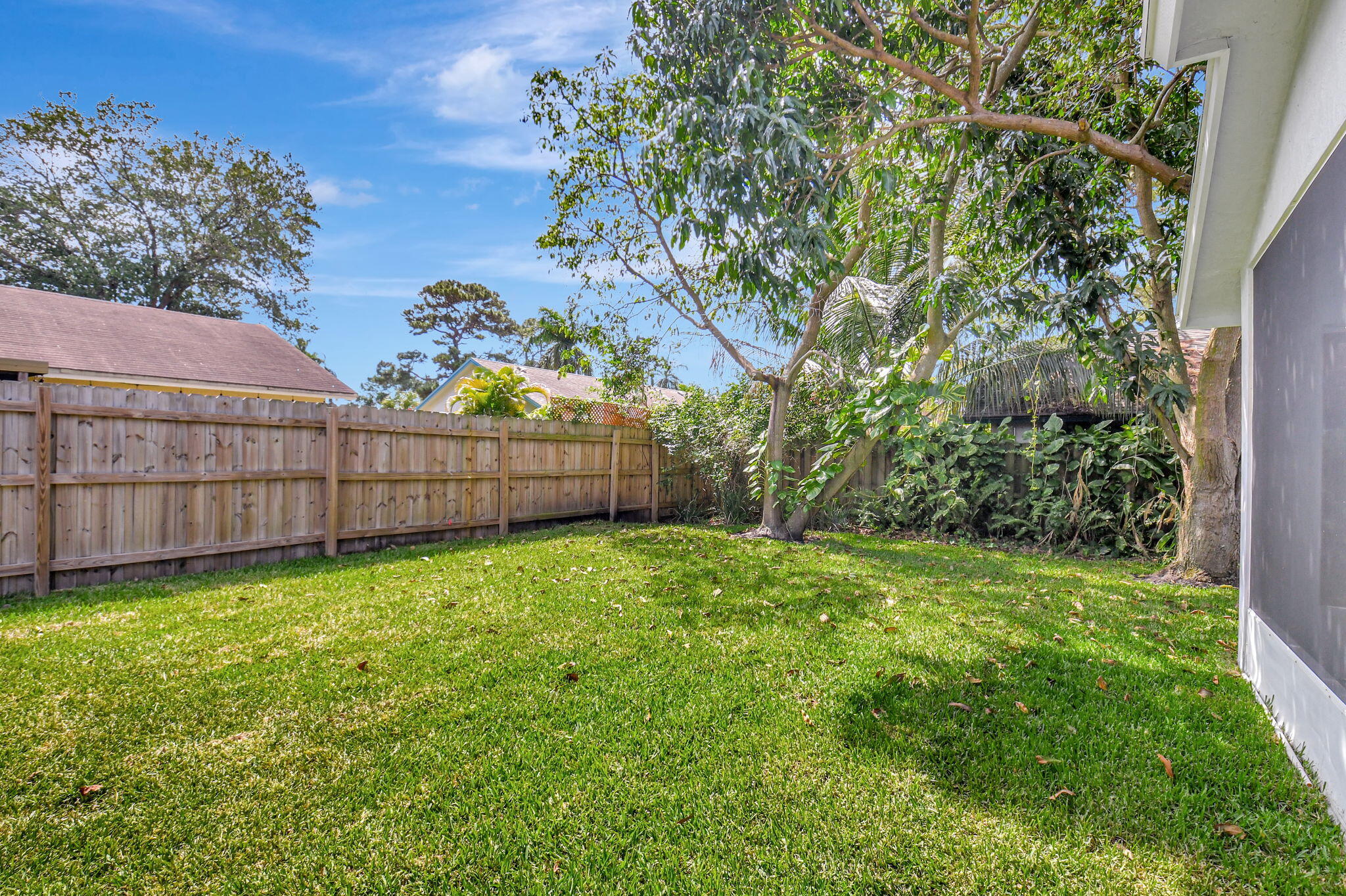 LAKE FOREST SOUTH - Residential Lease