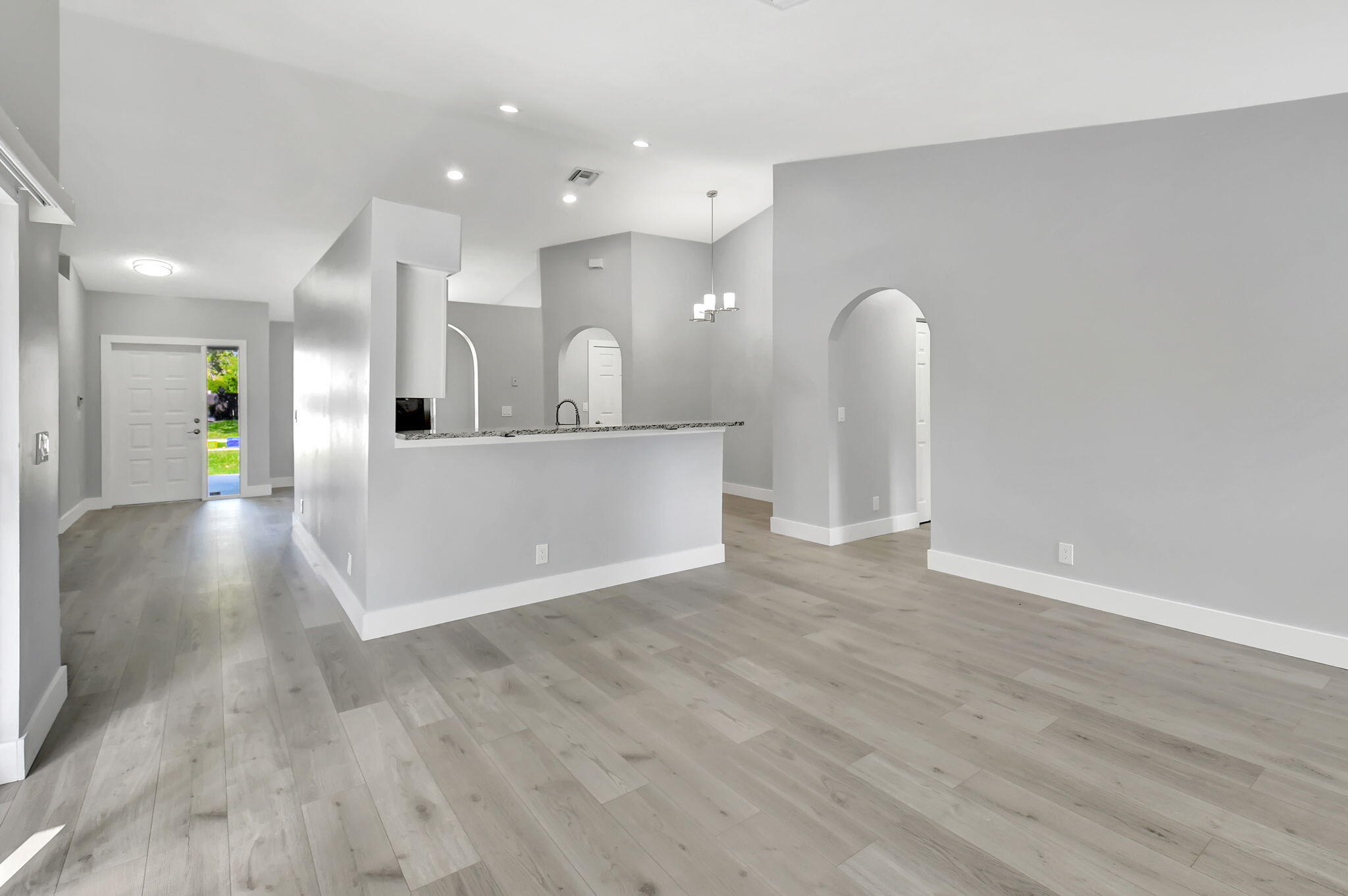 LAKE FOREST SOUTH - Residential Lease