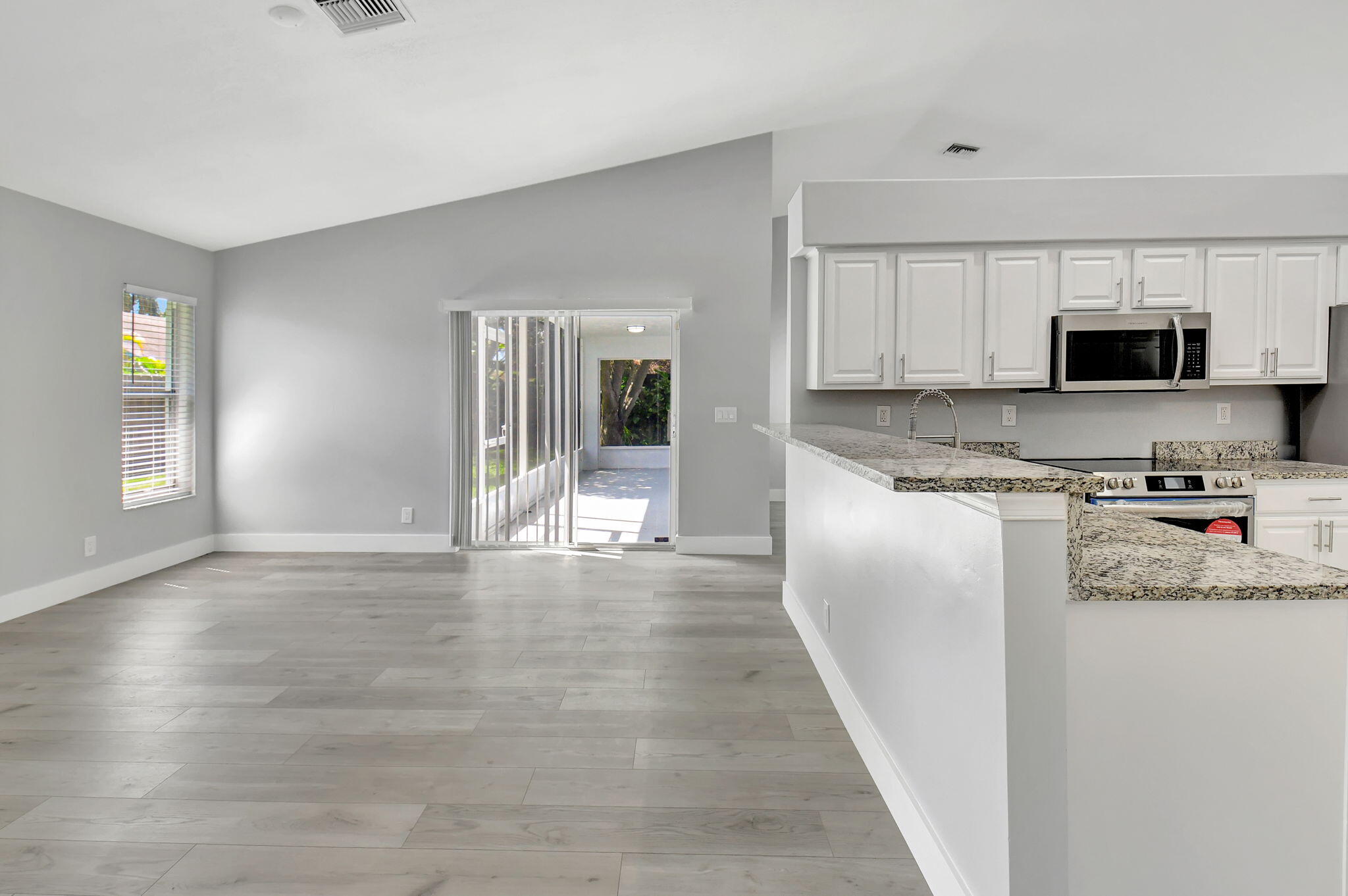 LAKE FOREST SOUTH - Residential Lease