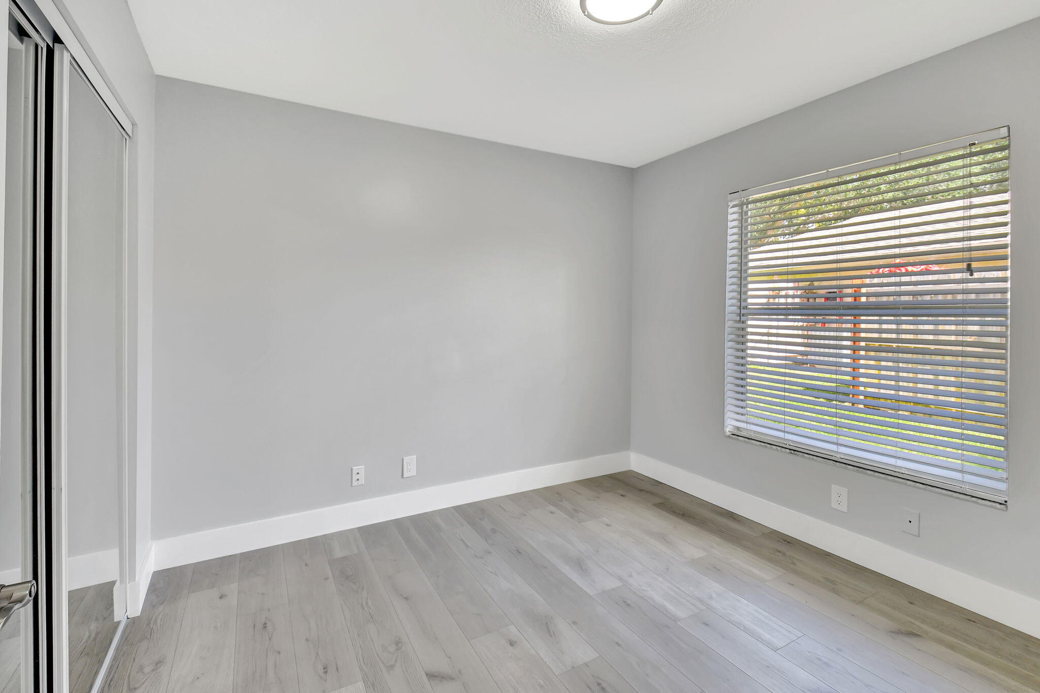 LAKE FOREST SOUTH - Residential Lease