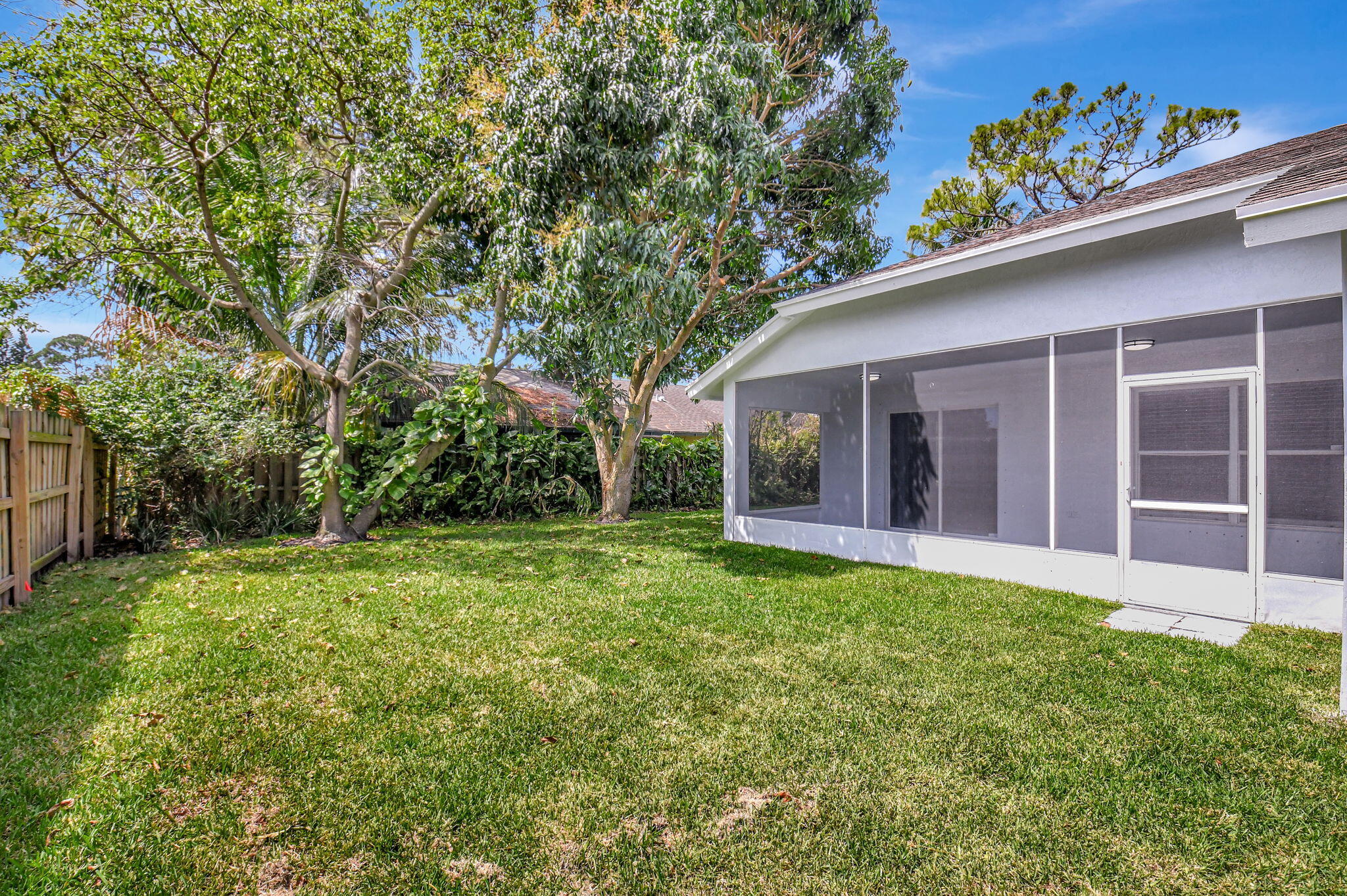 LAKE FOREST SOUTH - Residential Lease