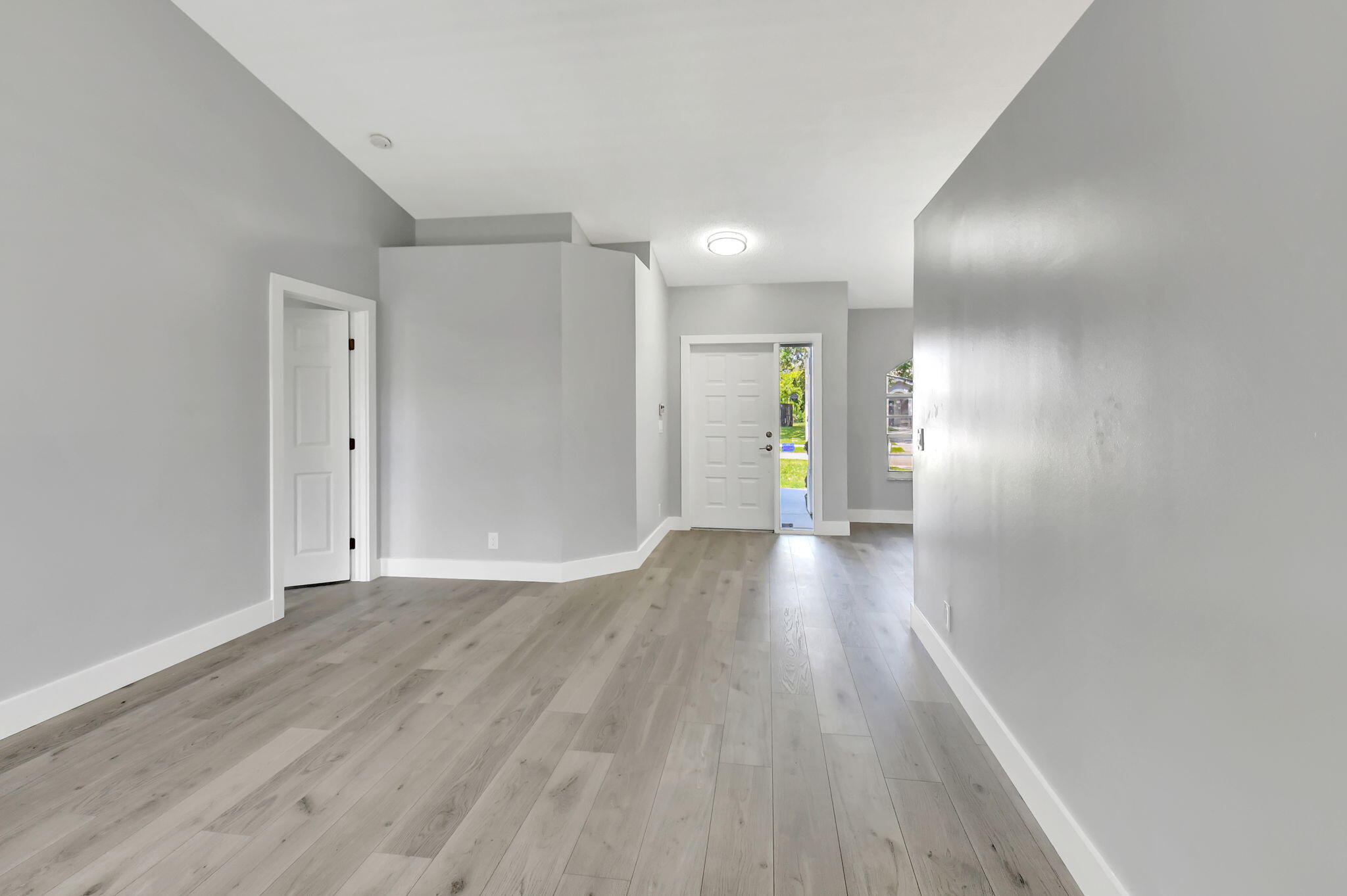 LAKE FOREST SOUTH - Residential Lease