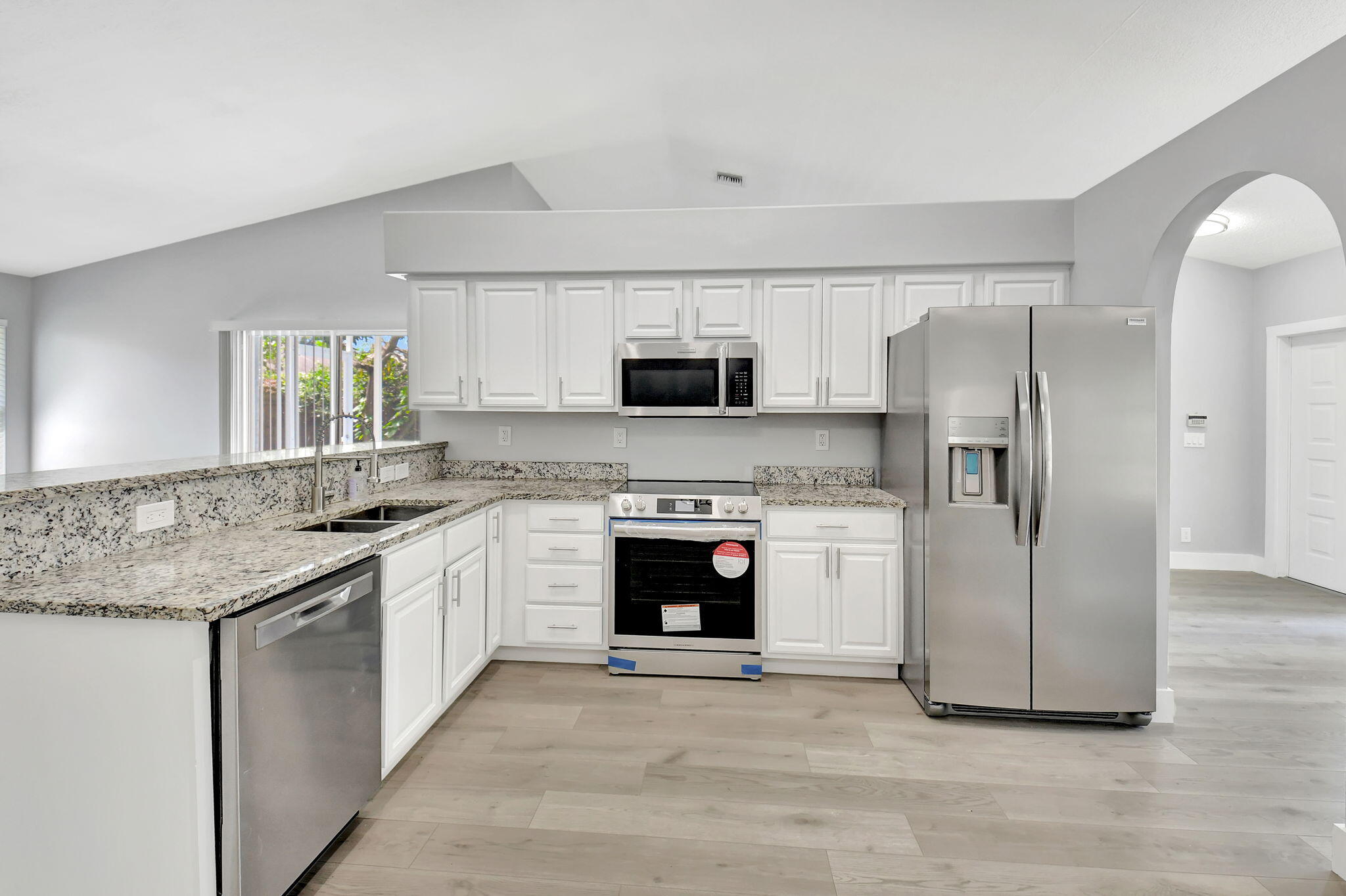 LAKE FOREST SOUTH - Residential Lease