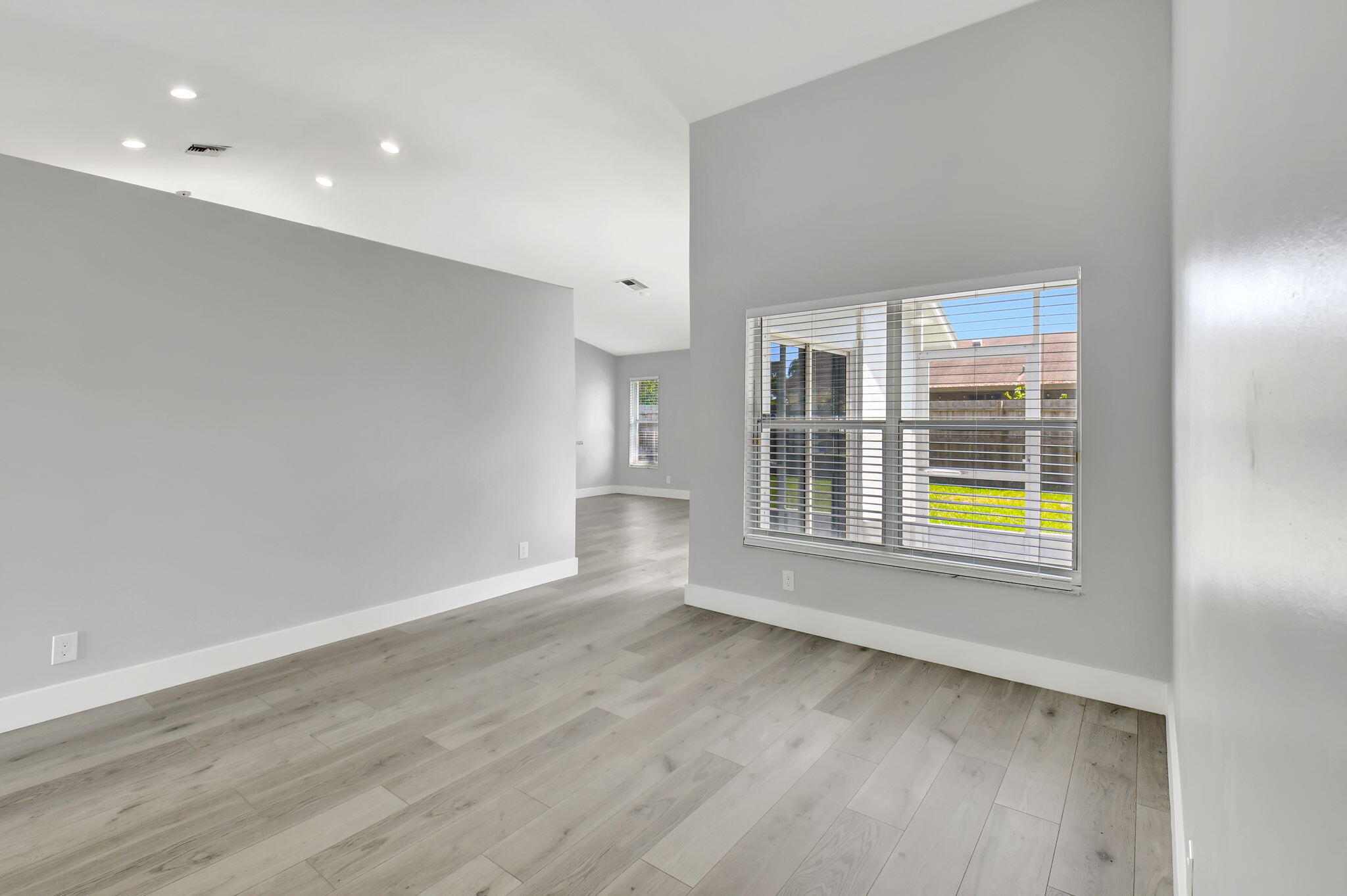 LAKE FOREST SOUTH - Residential Lease