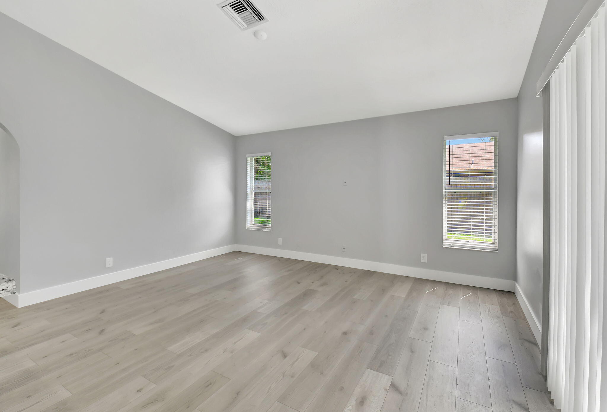 LAKE FOREST SOUTH - Residential Lease