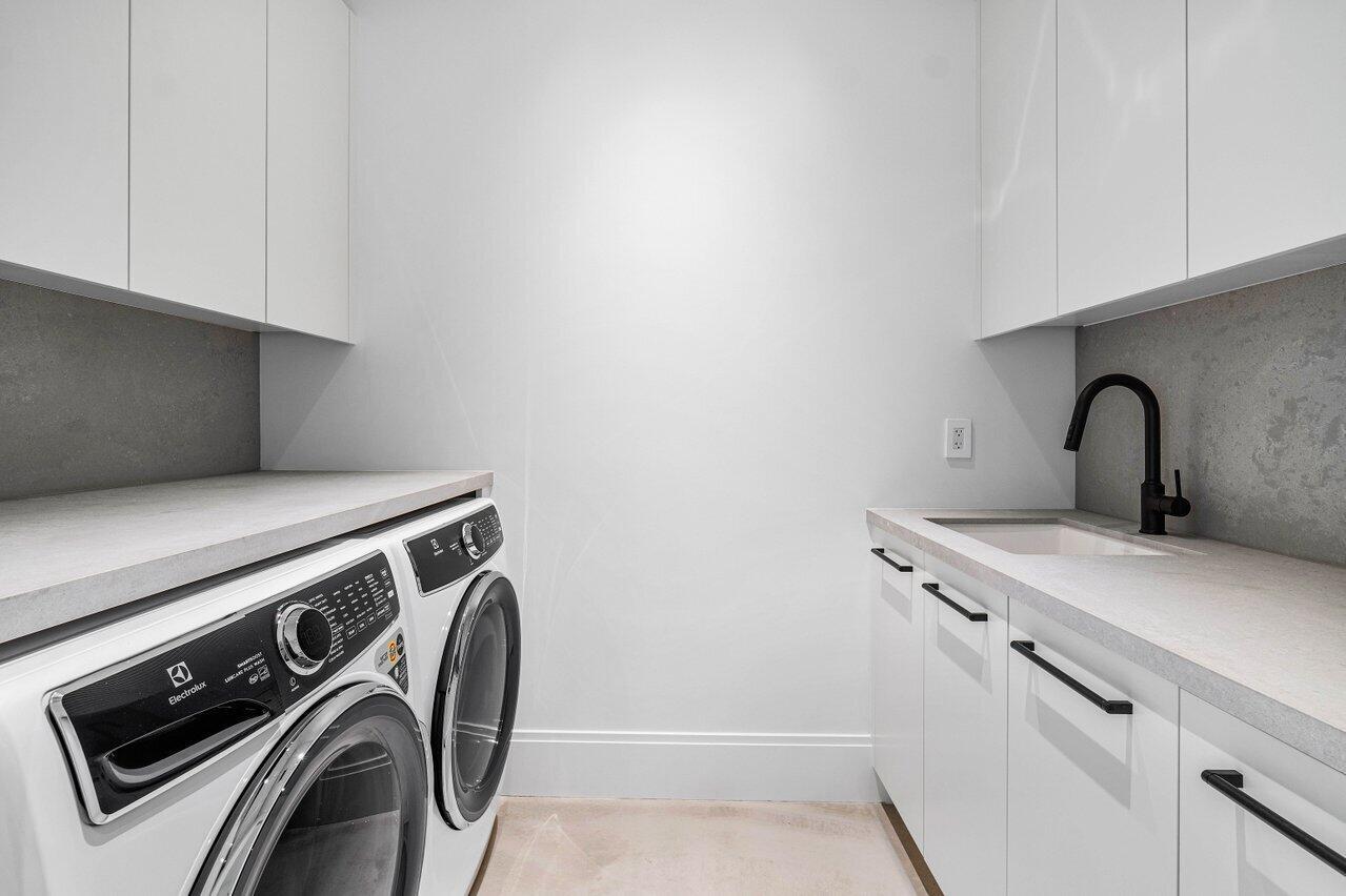 HOFMAN ADD - Residential Lease