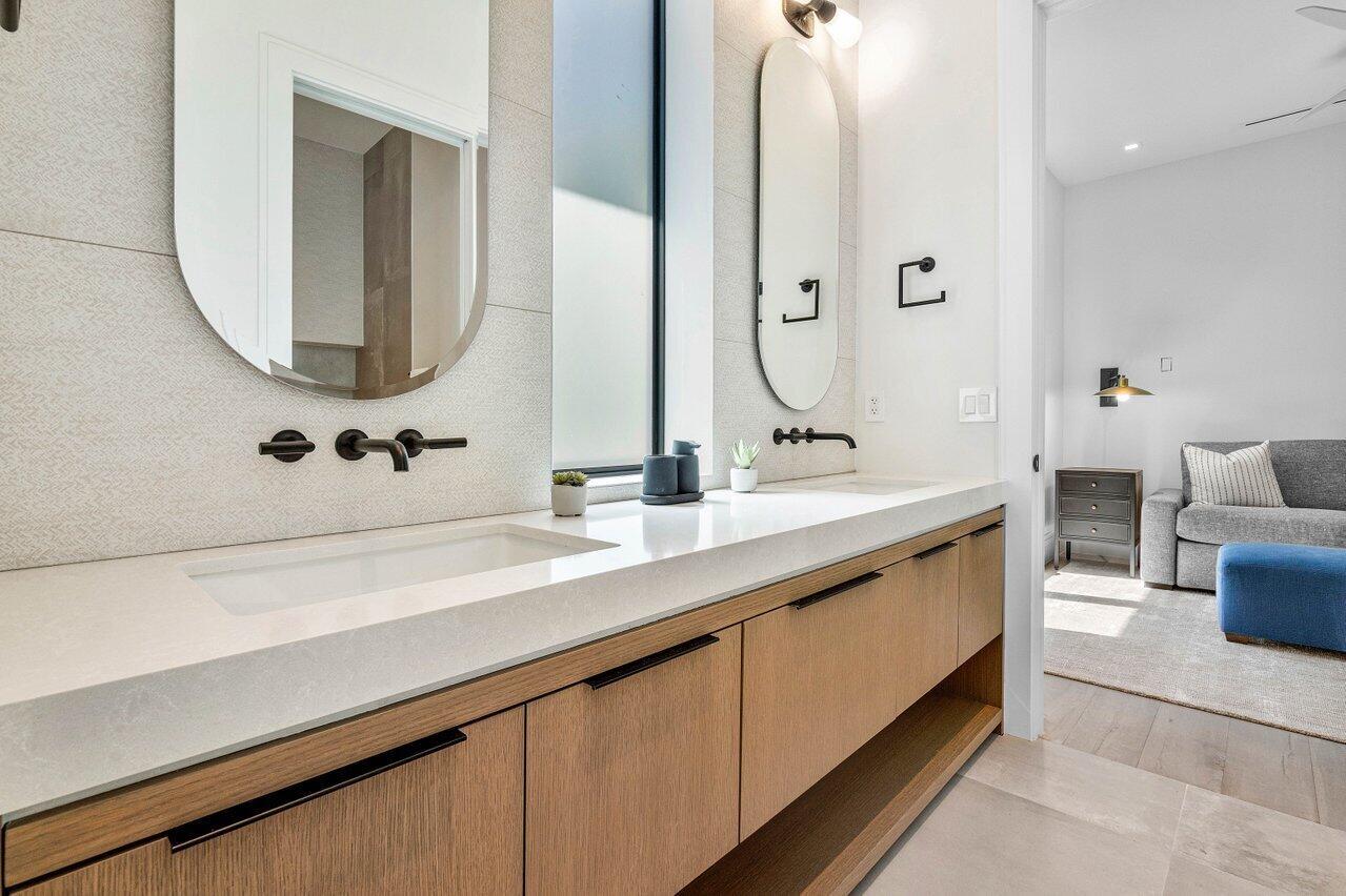 HOFMAN ADD - Residential Lease