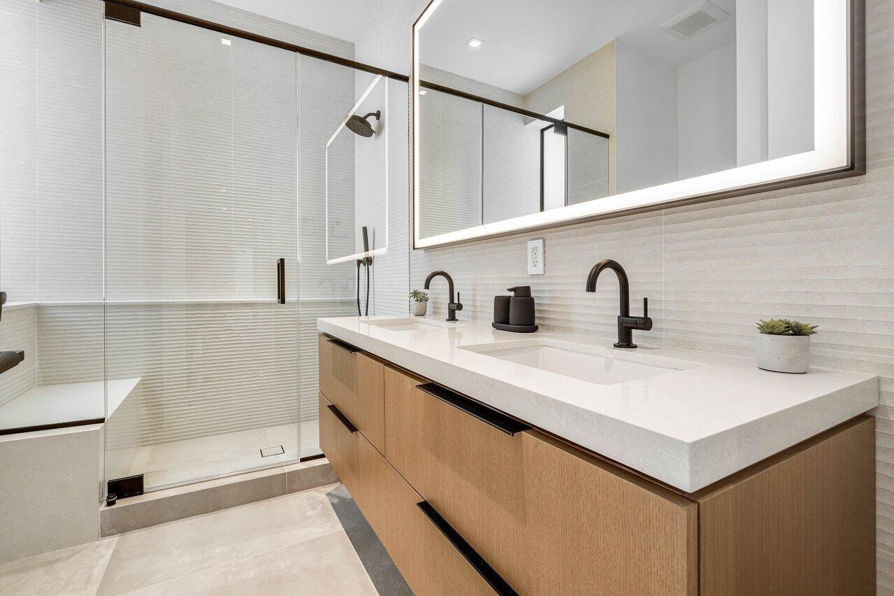 HOFMAN ADD - Residential Lease