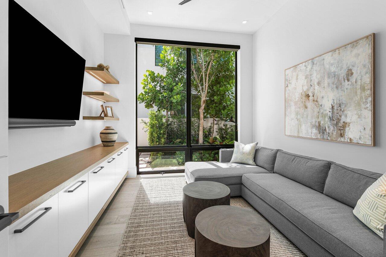 HOFMAN ADD - Residential Lease