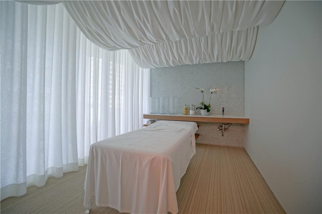 Icon Las Olas - Residential Lease