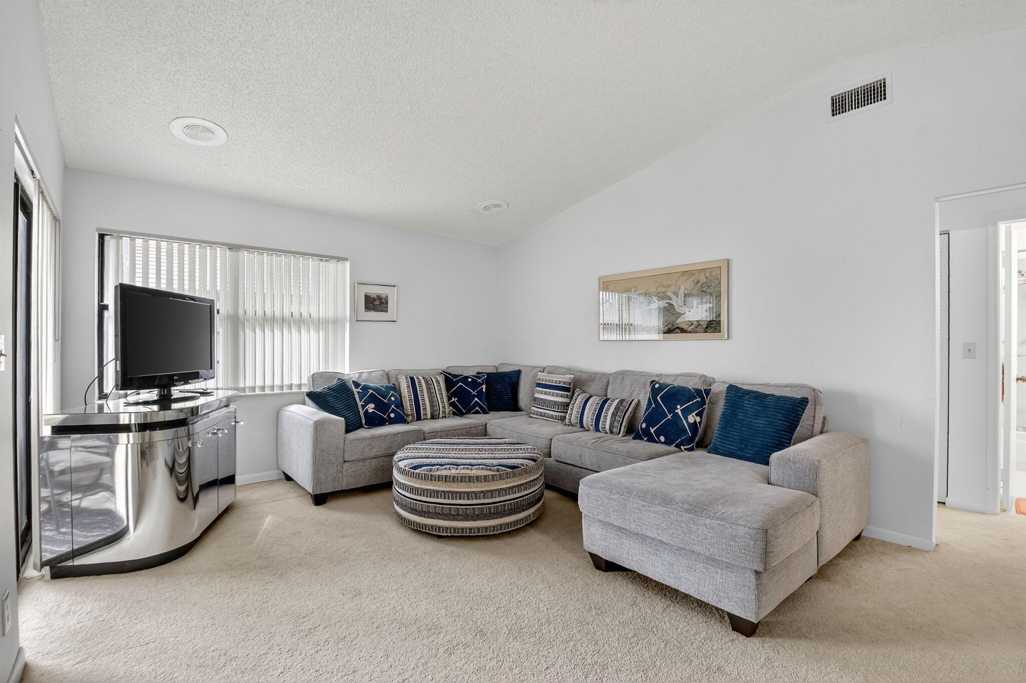 LUCERNE POINTE ONE,TWO,TH - Residential Lease