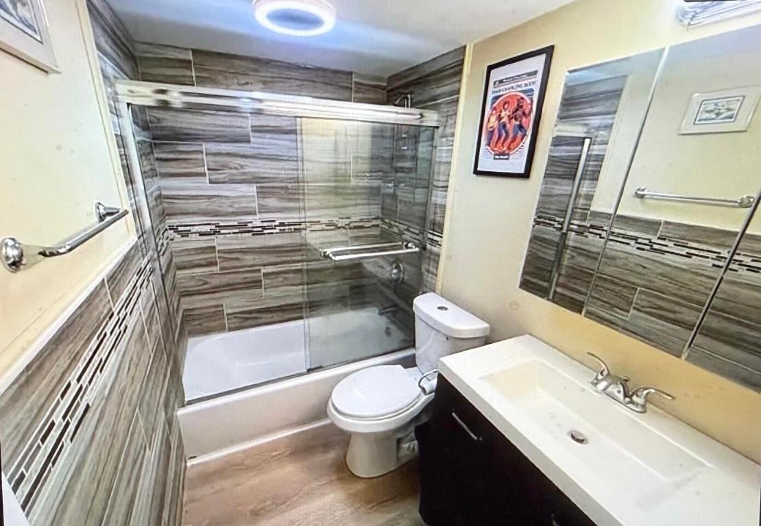 EMBARCADERO CONDO - Residential