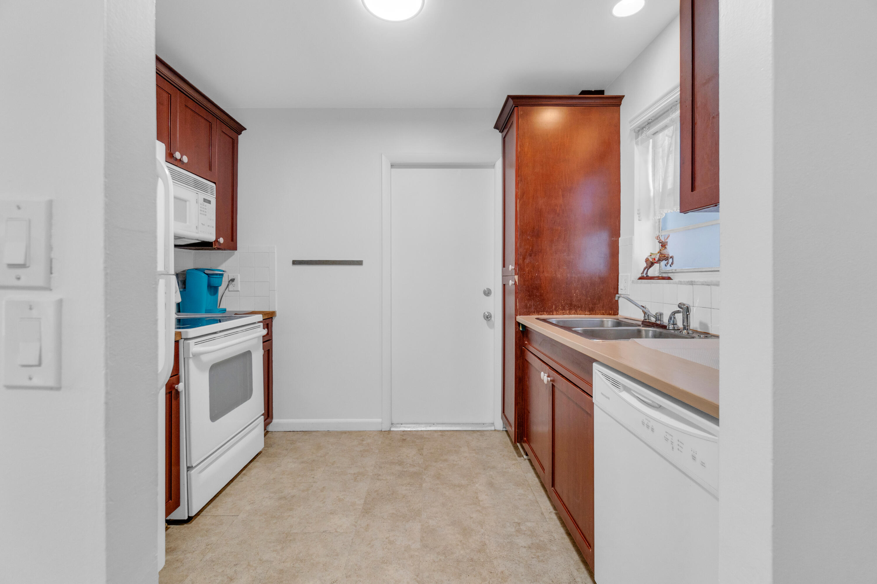 2441 SW 82nd Avenue Unit 301