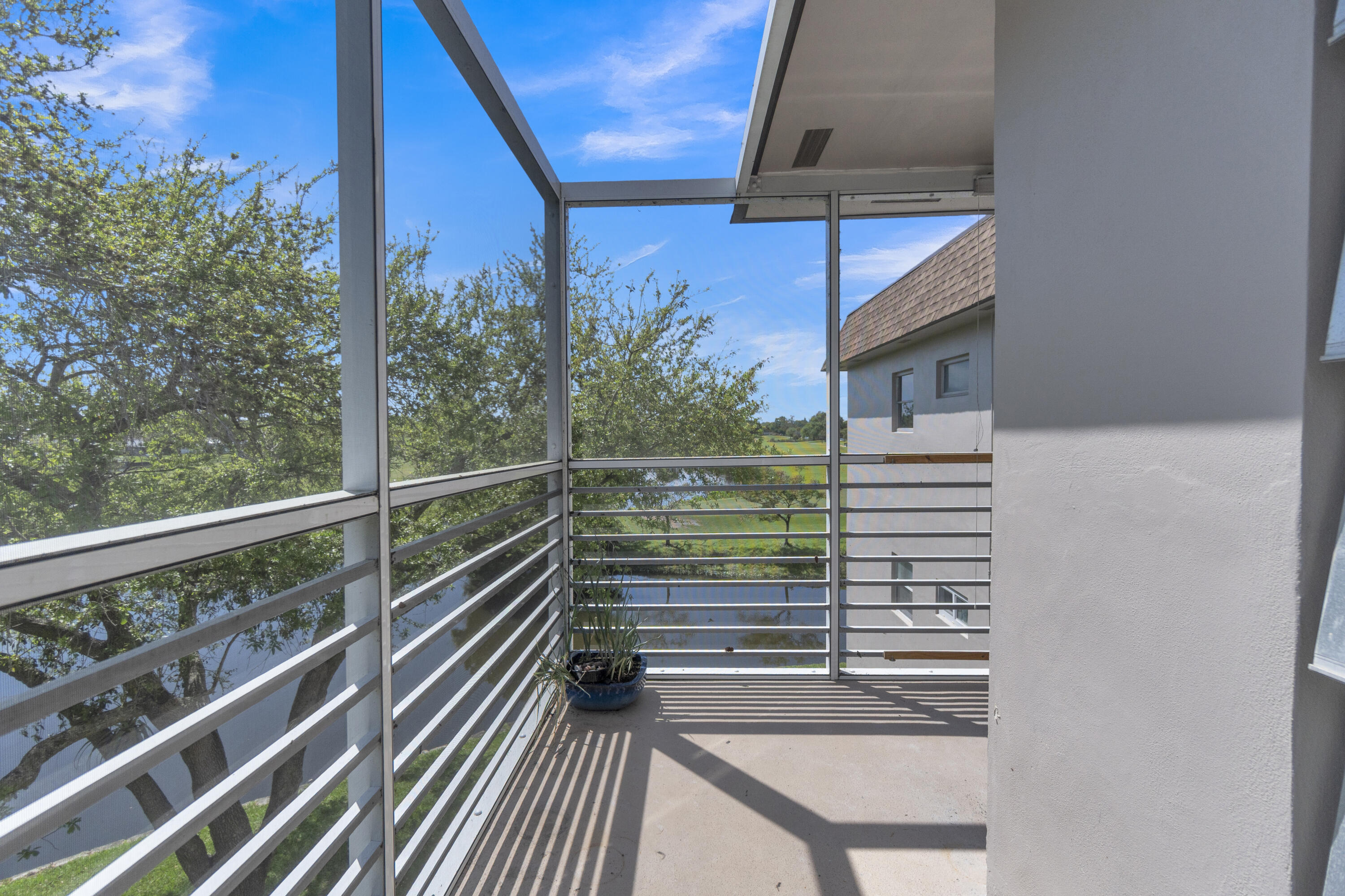 ARROWHEAD CONDO NO I - Residential