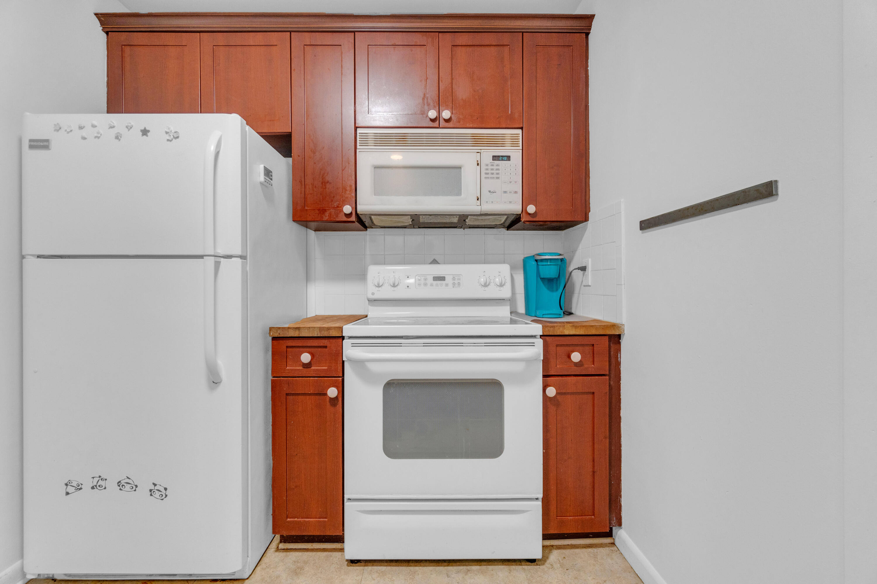 ARROWHEAD CONDO NO I - Residential