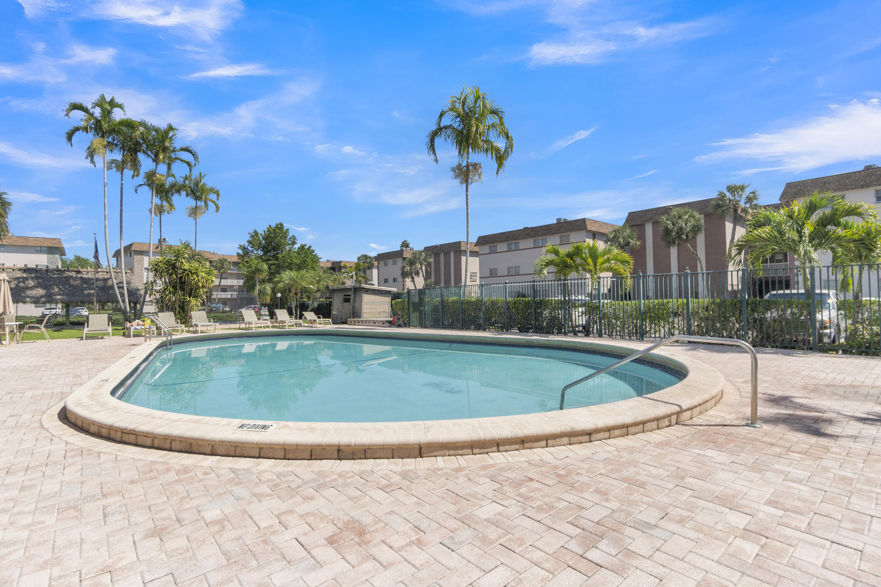 ARROWHEAD CONDO NO I - Residential