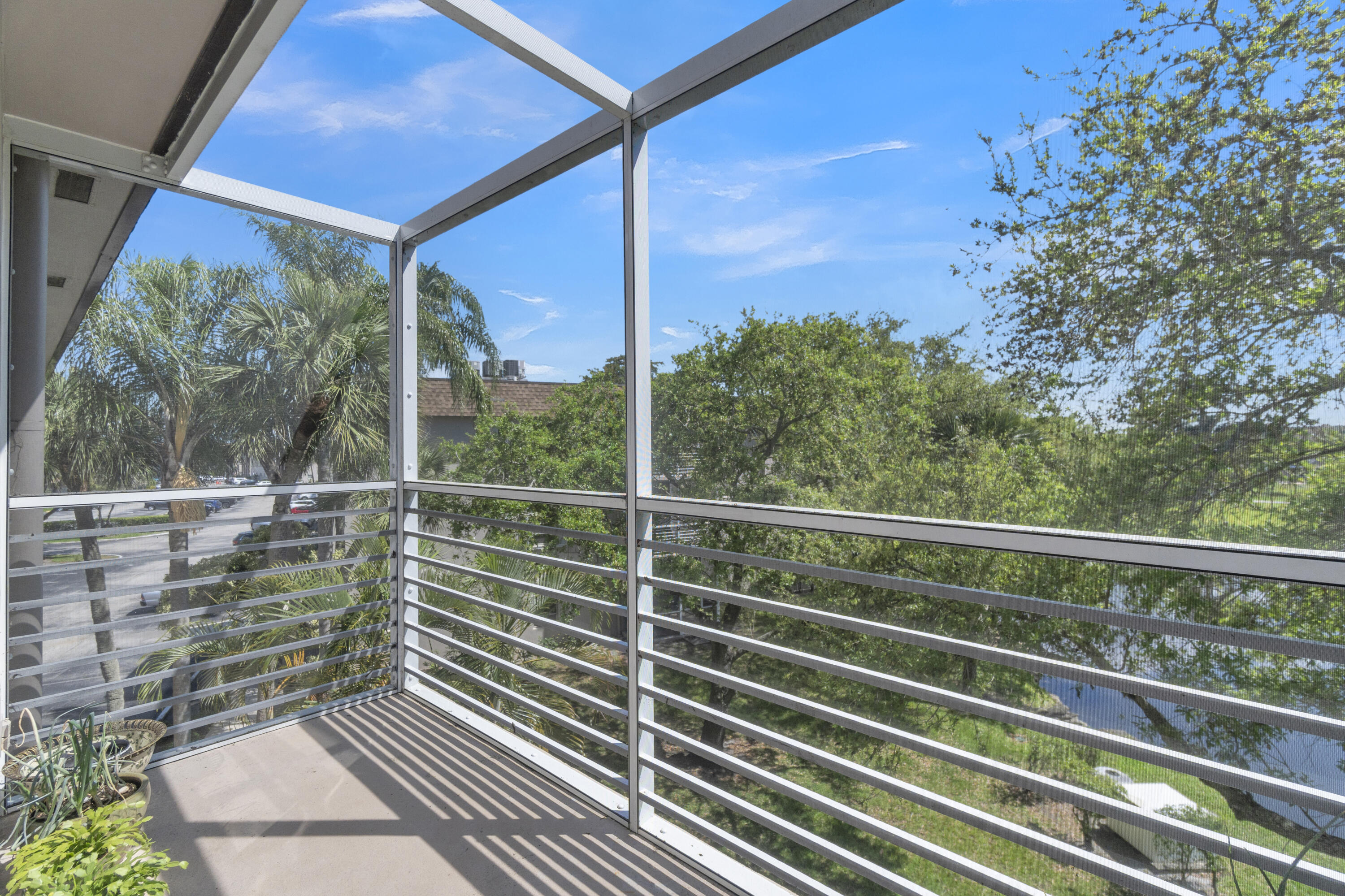 ARROWHEAD CONDO NO I - Residential