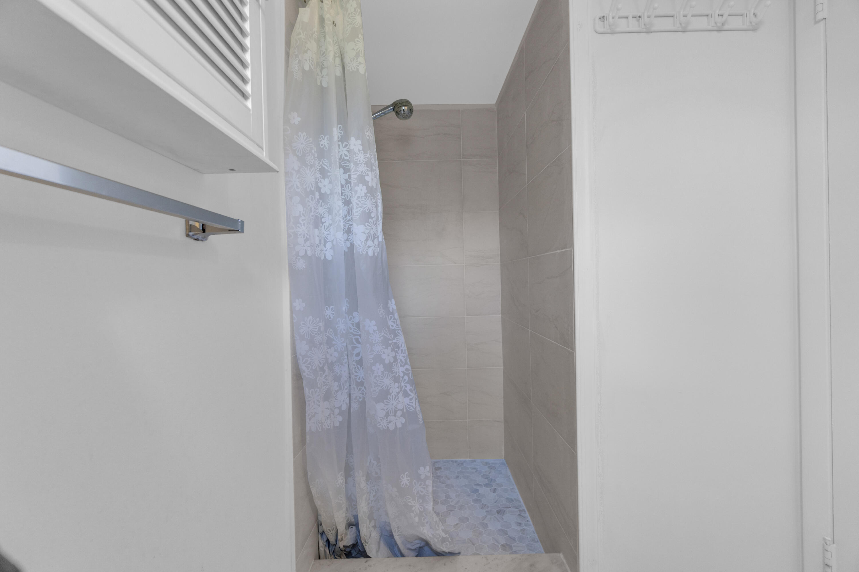 ARROWHEAD CONDO NO I - Residential