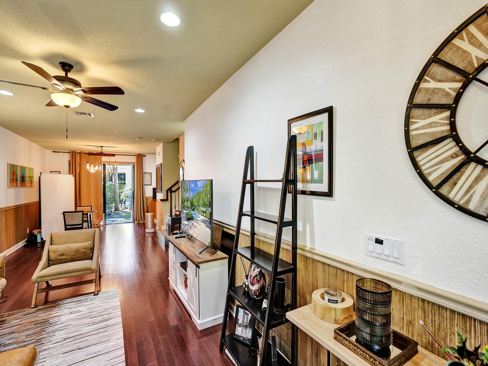 Gramercy Square - Residential