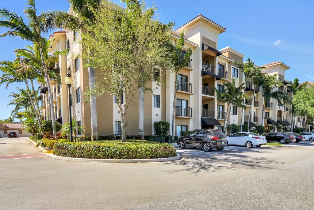 Photo of 4903 Midtown Lane #3121, Palm Beach Gardens, FL 33418 (MLS # B26019107)
