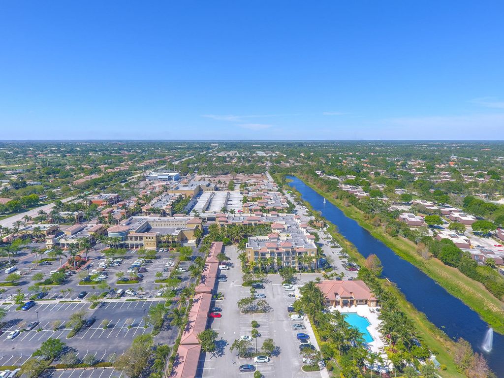 Photo of 4903 Midtown Lane #3121, Palm Beach Gardens, FL 33418 (MLS # B26019107)