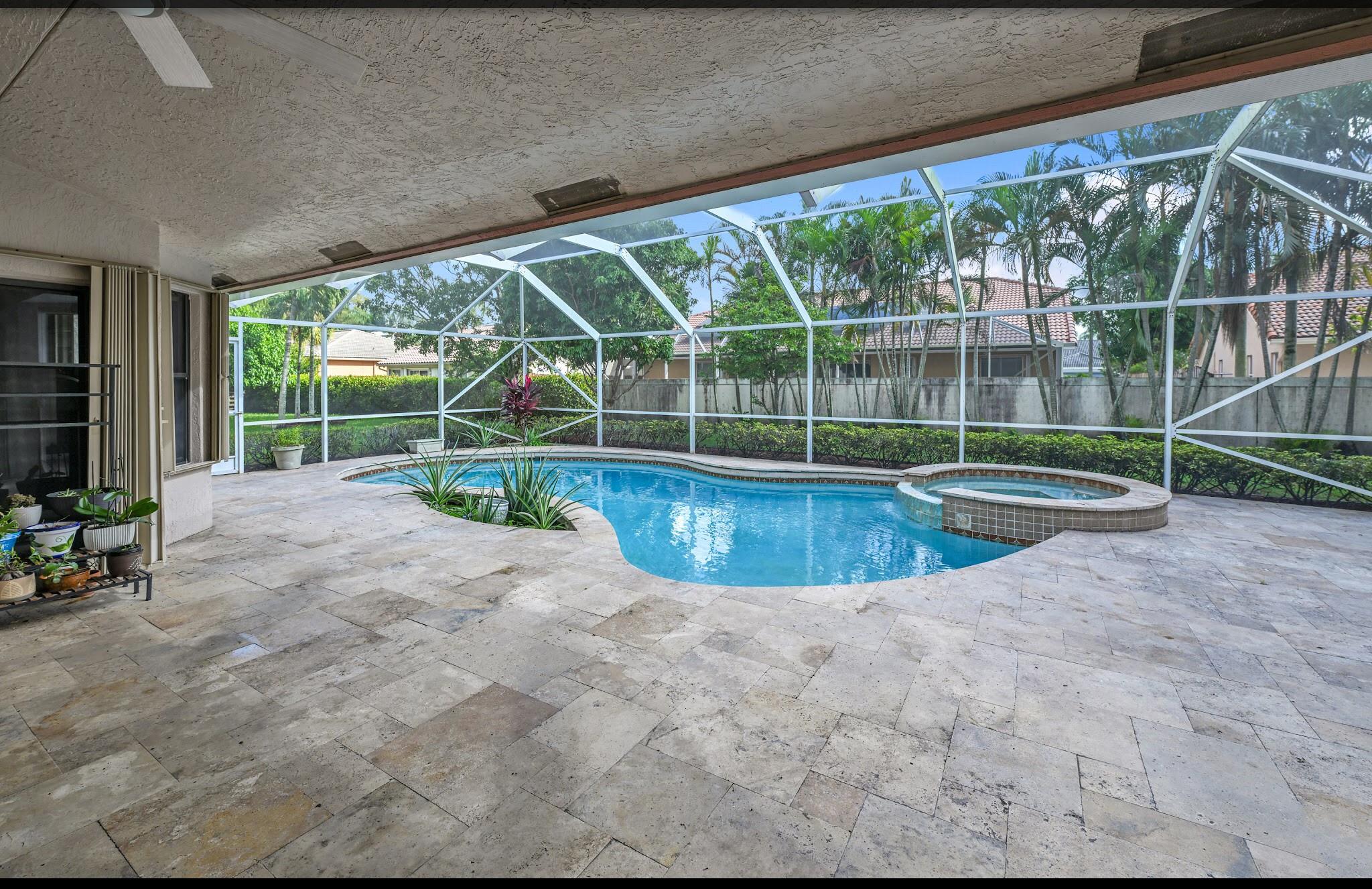 Boulevard Forest 113-39 B - Residential