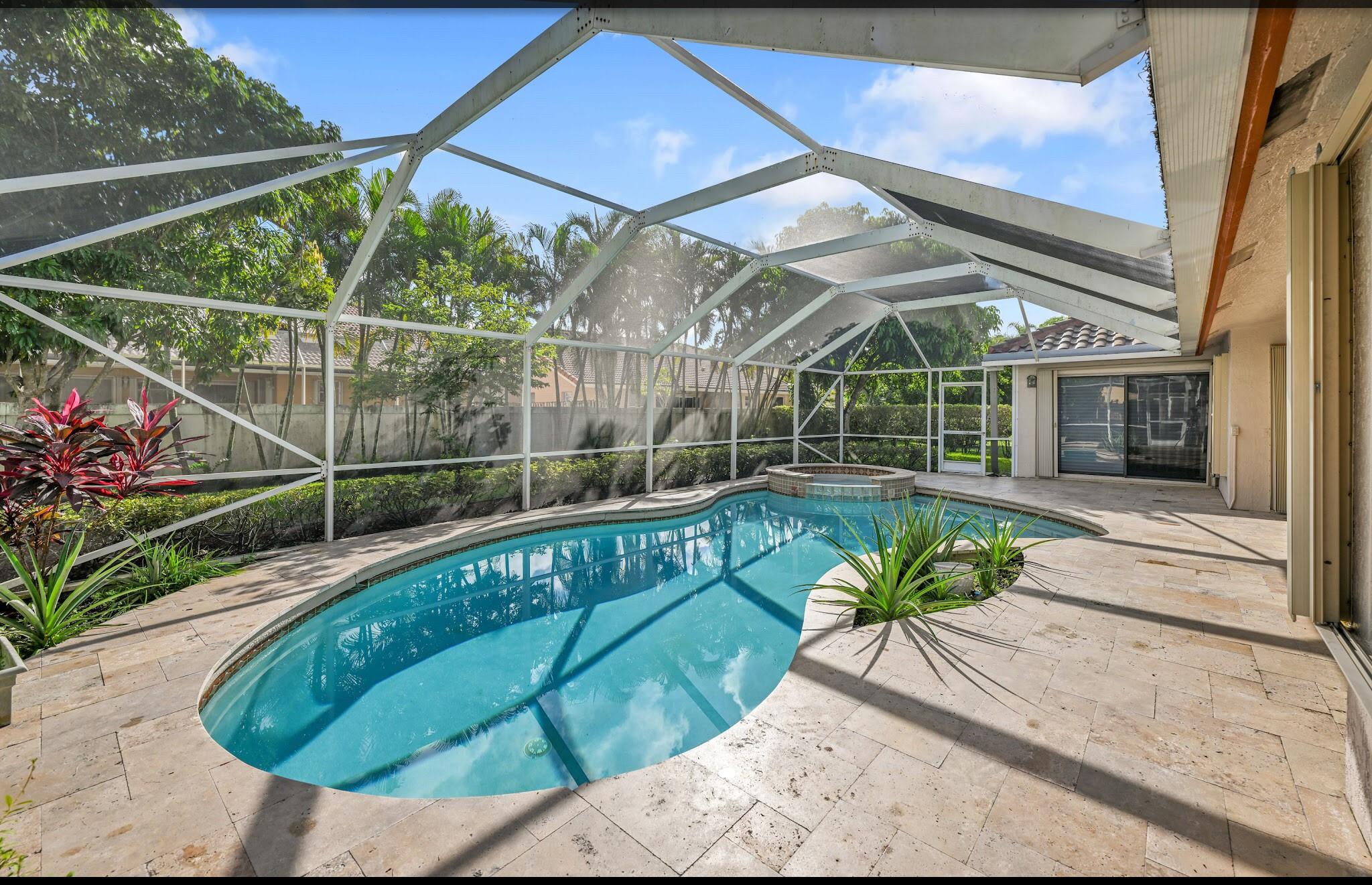 Boulevard Forest 113-39 B - Residential