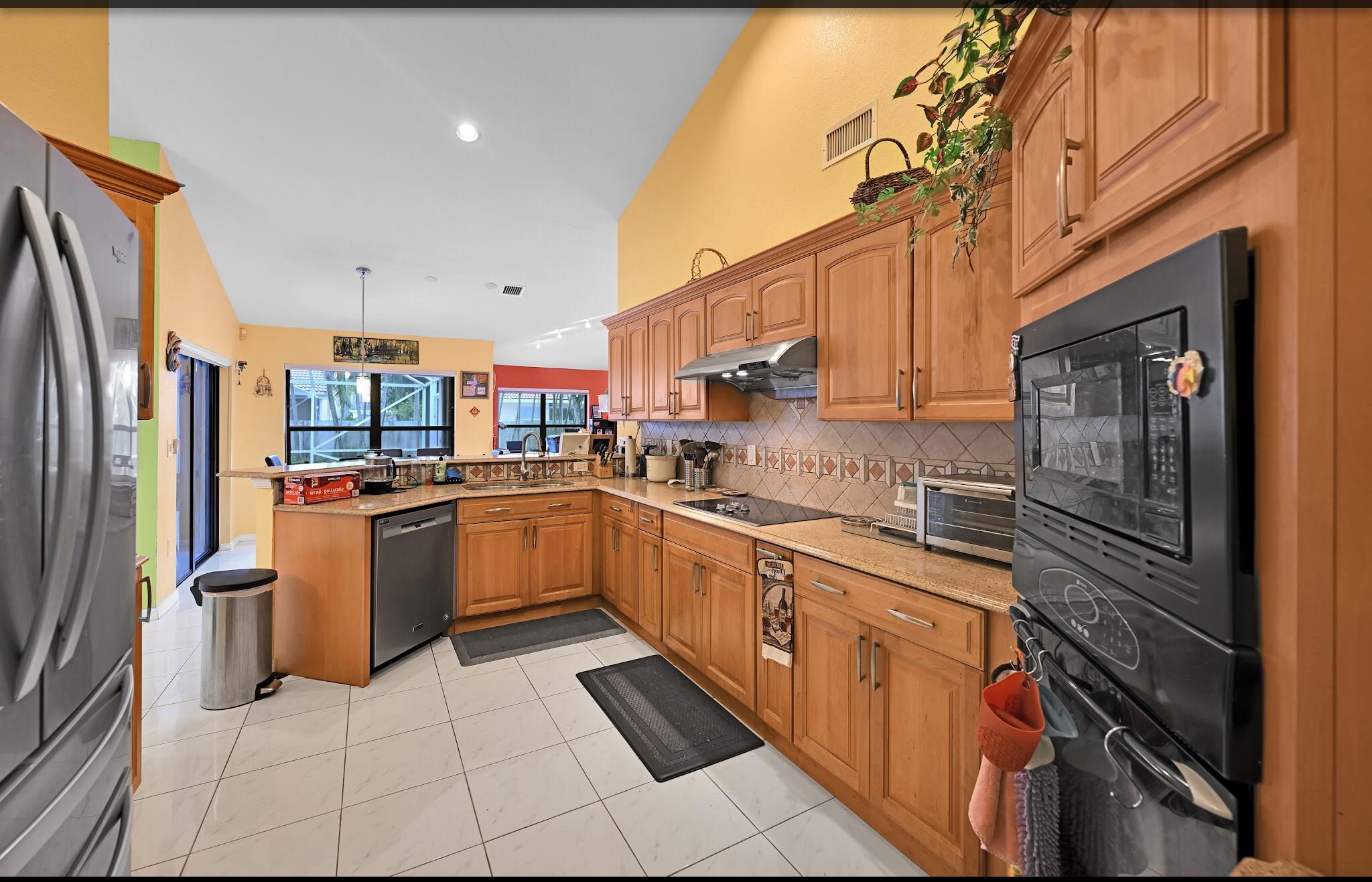 Boulevard Forest 113-39 B - Residential