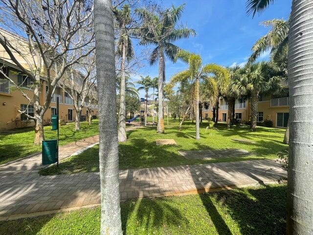 PRESERVES AT BOYNTON BEAC - Residential Lease
