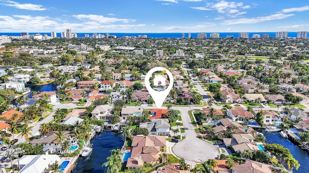 Photo of 501 SW 15th Road, Boca Raton, FL 33432 (MLS # R11152699)