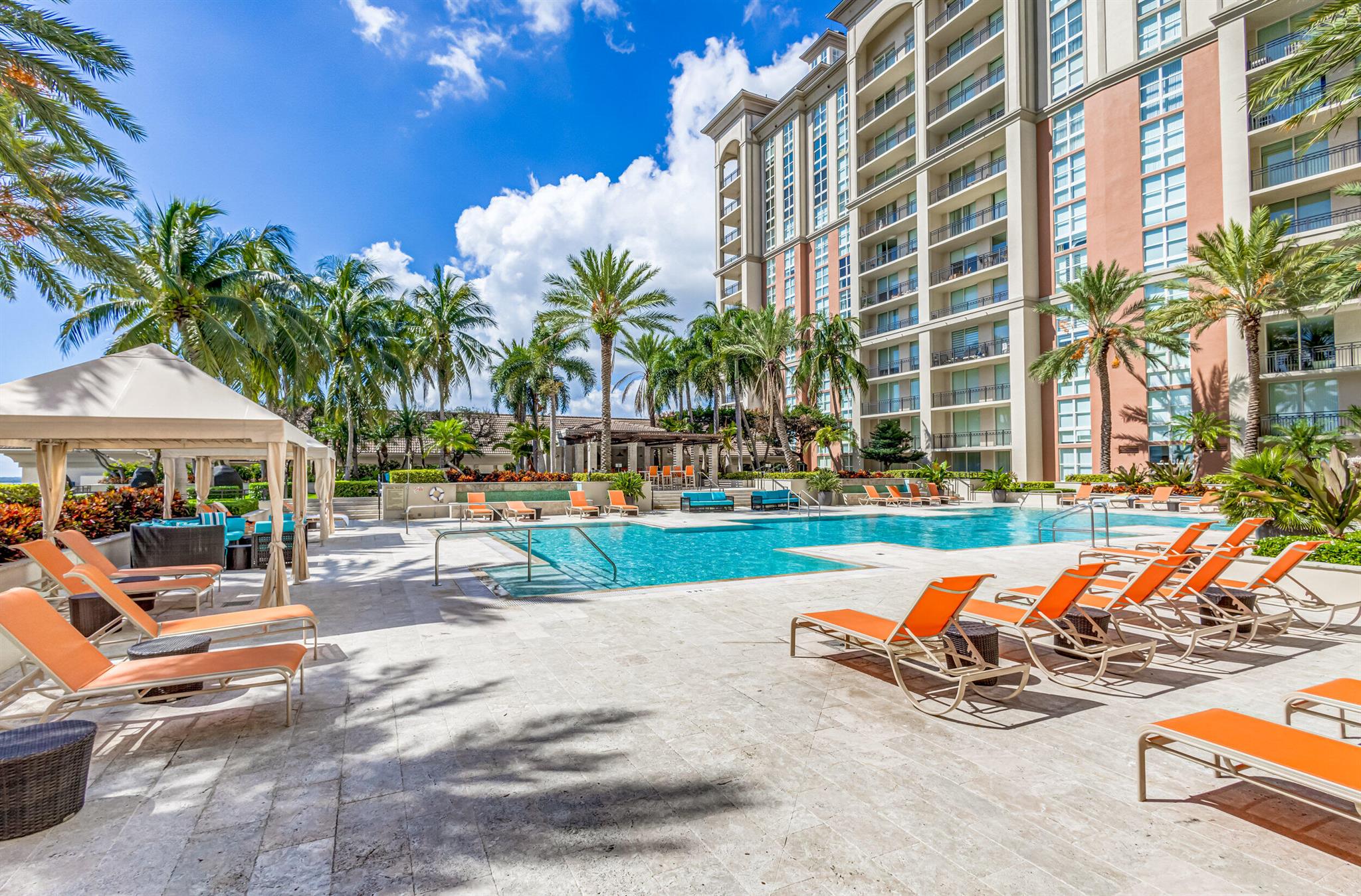 CITYPLACE SOUTH TOWER - Residential