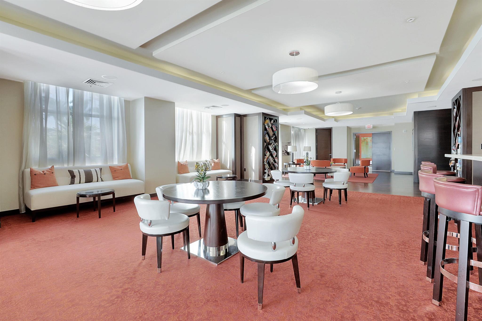 CITYPLACE SOUTH TOWER - Residential