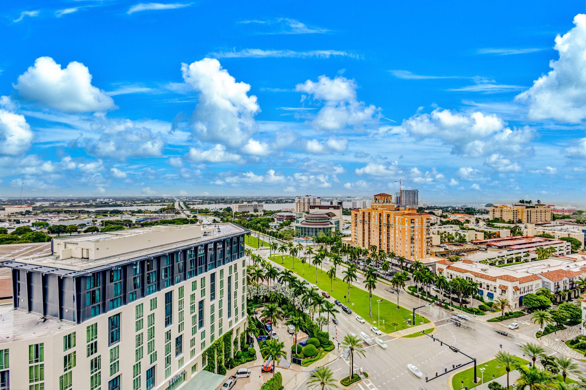 CITYPLACE SOUTH TOWER - Residential