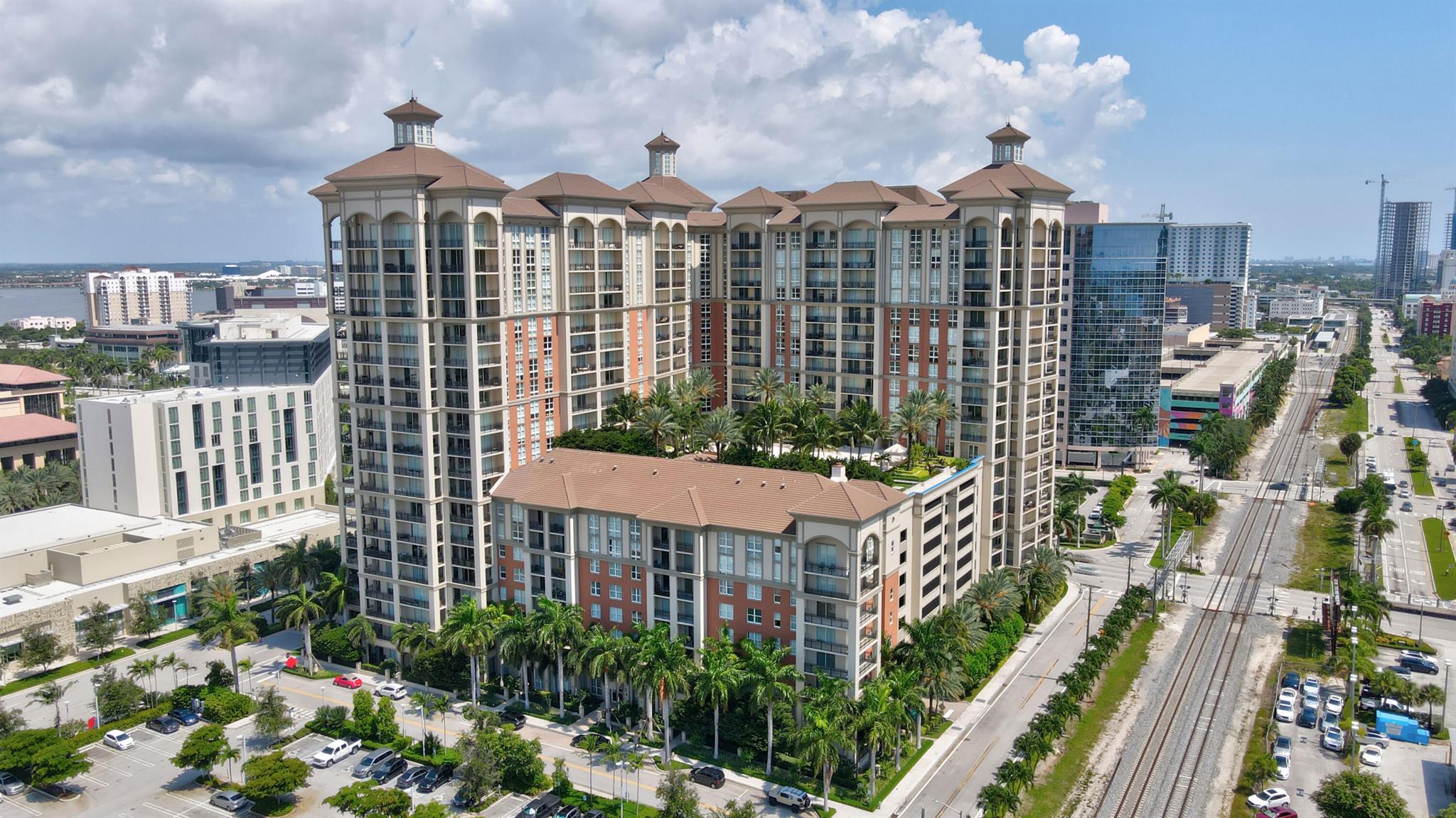 550 Okeechobee Boulevard Lph-12