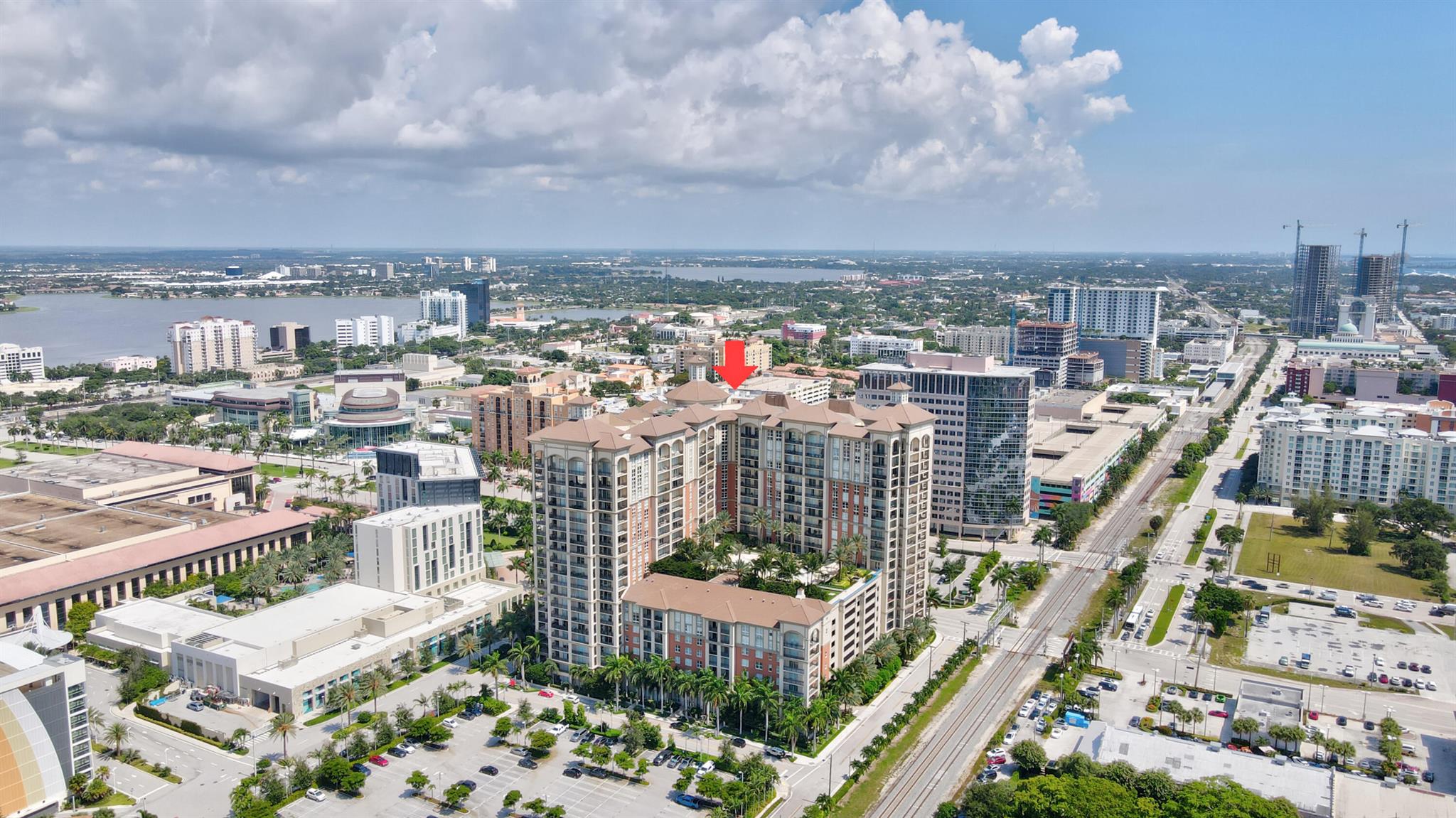 CITYPLACE SOUTH TOWER - Residential