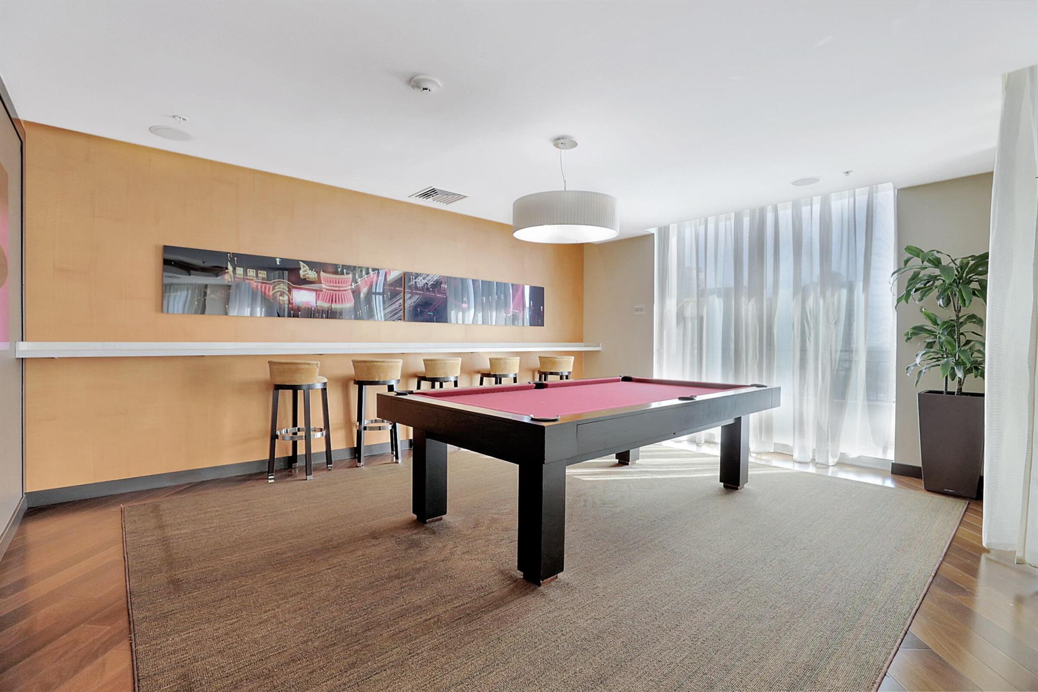 CITYPLACE SOUTH TOWER - Residential