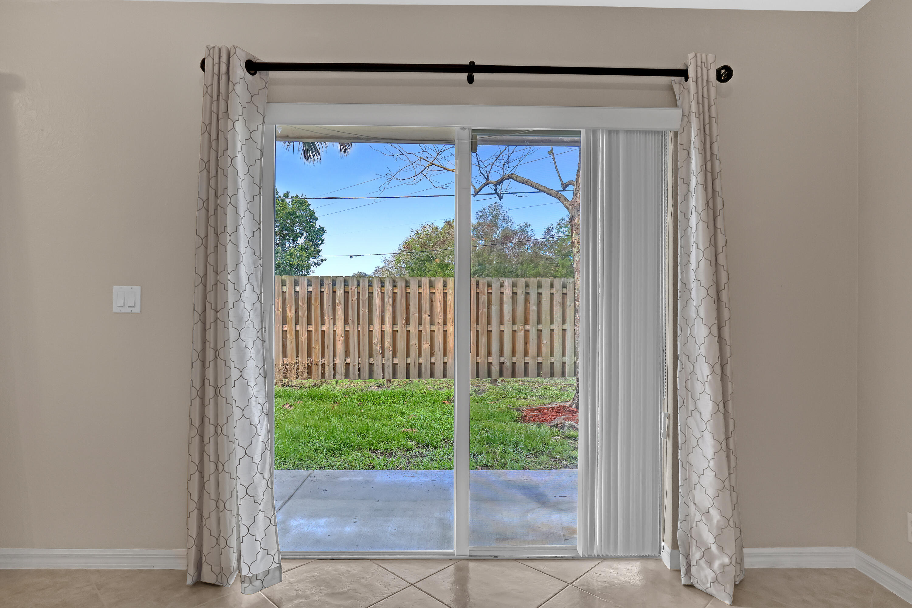 MARTINS CROSSING - Residential