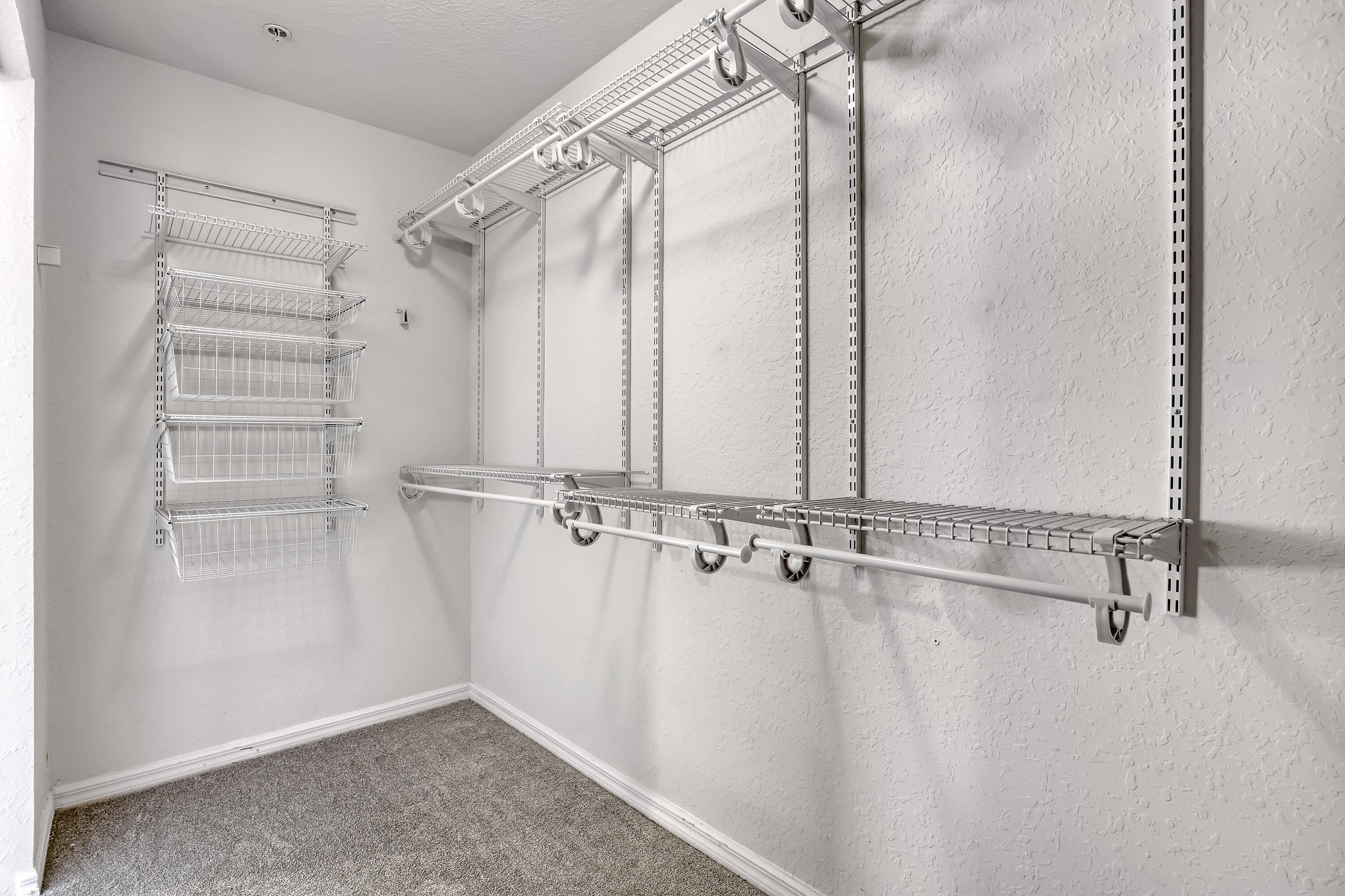 MARTINS CROSSING - Residential