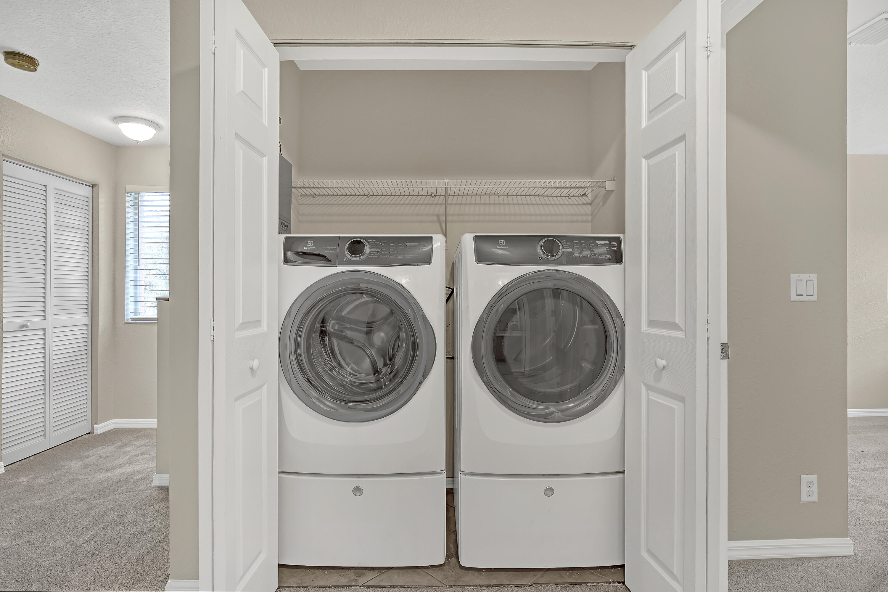 MARTINS CROSSING - Residential