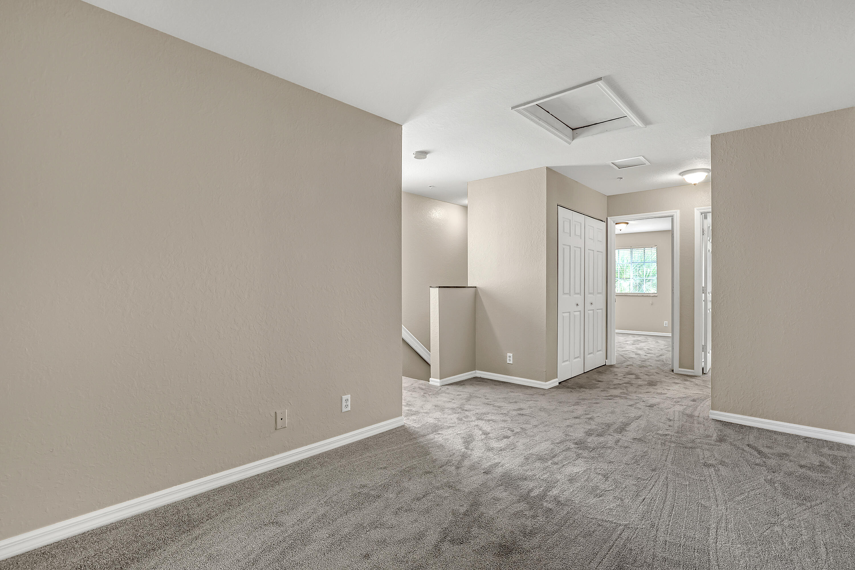 MARTINS CROSSING - Residential