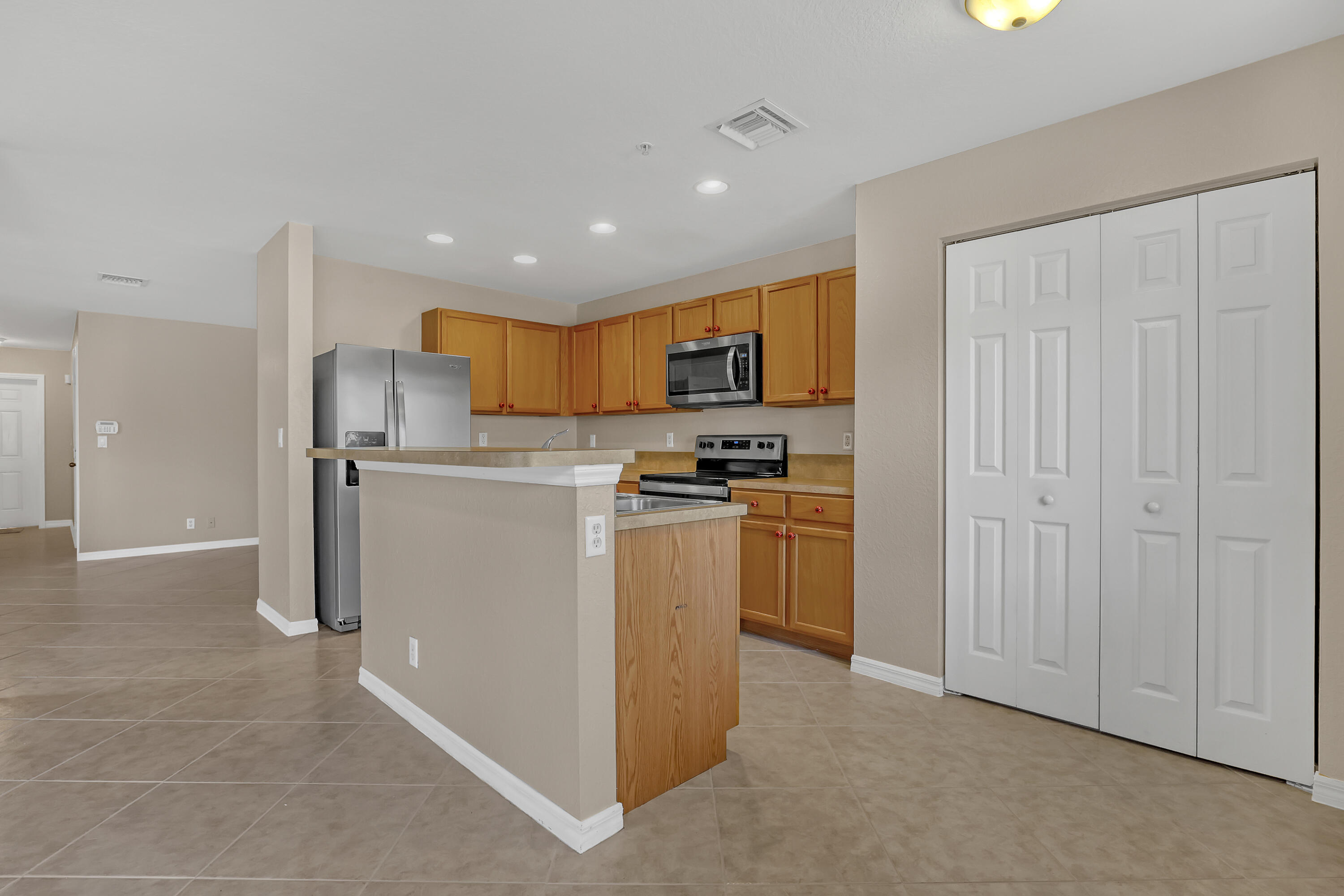 MARTINS CROSSING - Residential