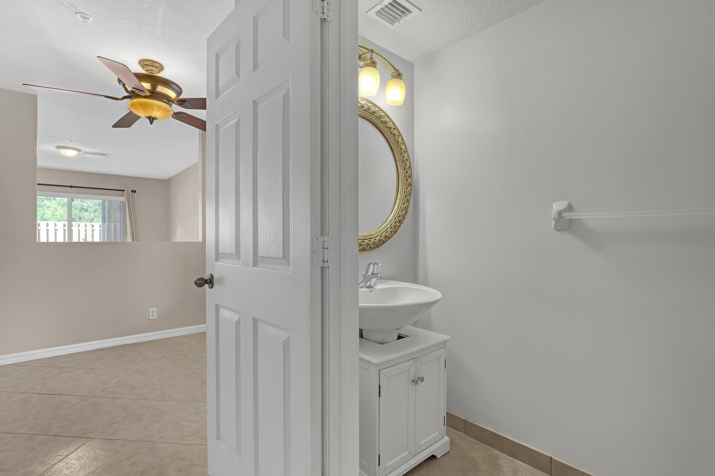 MARTINS CROSSING - Residential