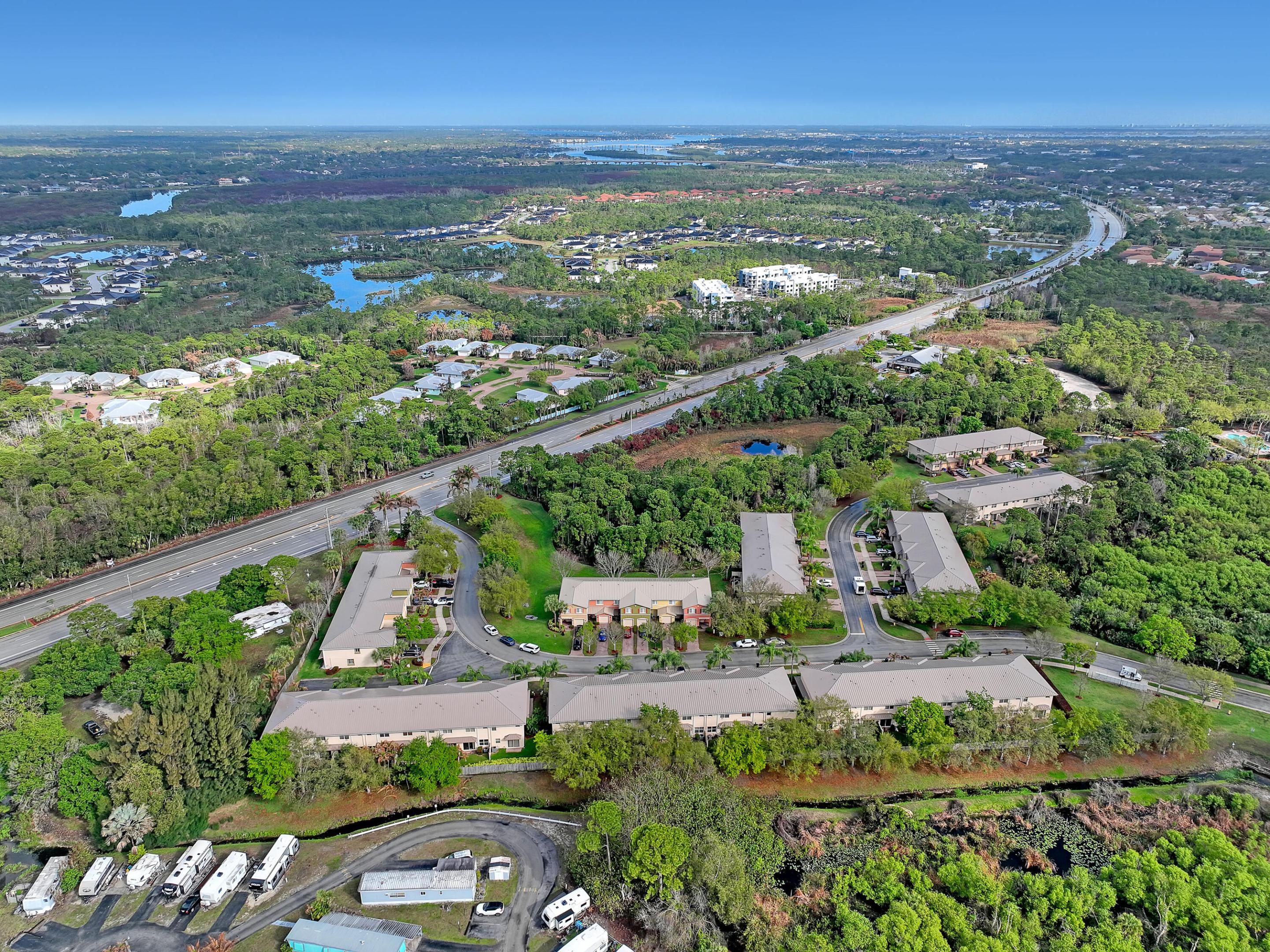 MARTINS CROSSING - Residential