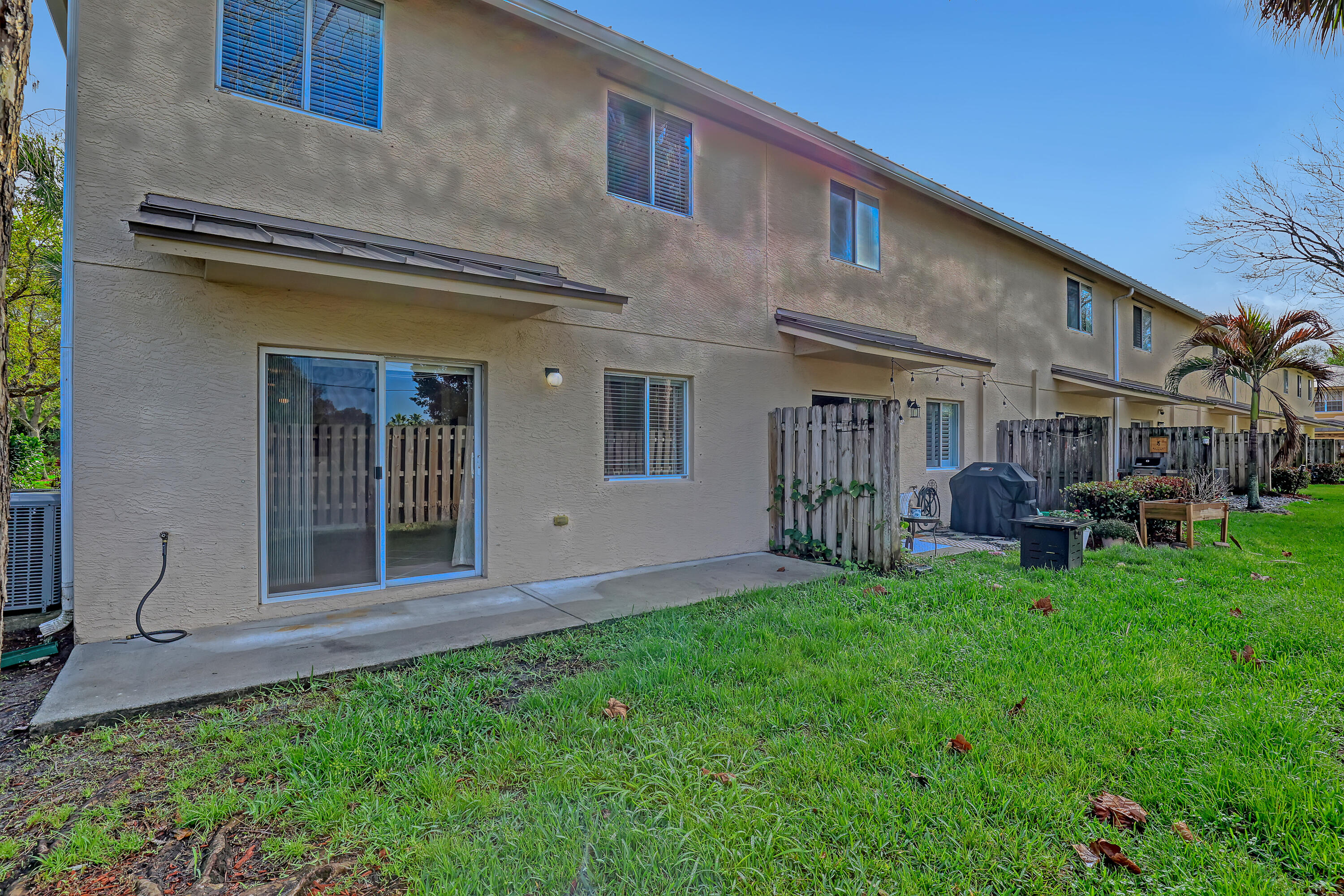 MARTINS CROSSING - Residential