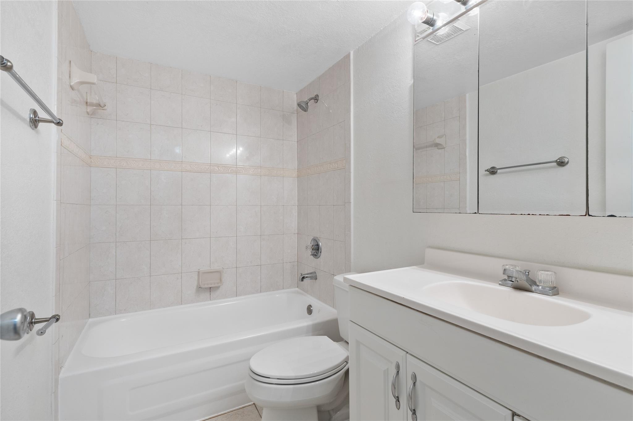 Palm Terrace Condo - Residential Lease