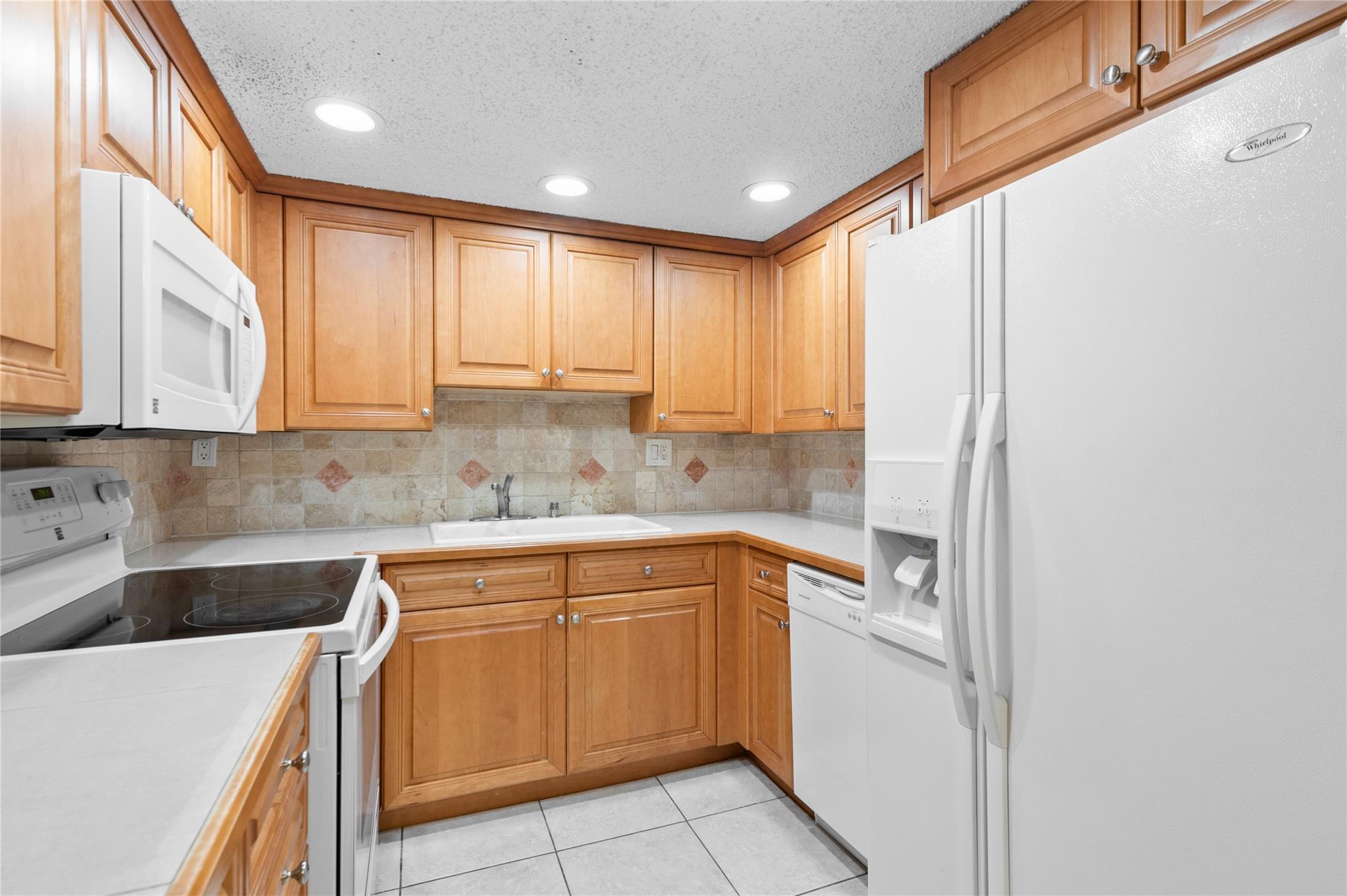 Palm Terrace Condo - Residential Lease