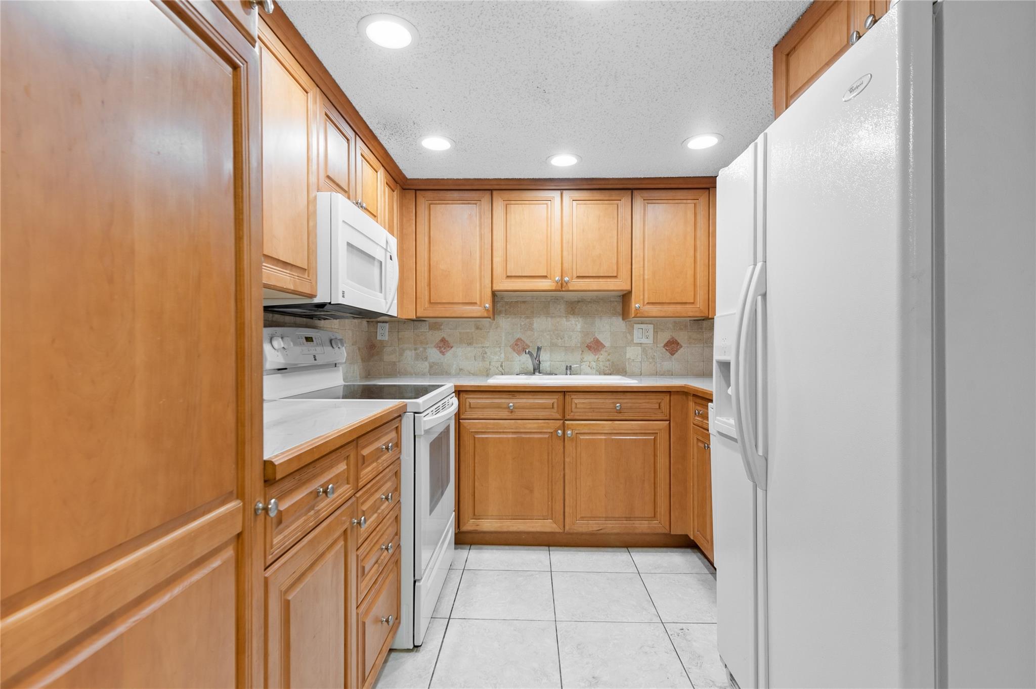 Palm Terrace Condo - Residential Lease