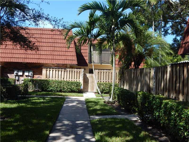 waterford courtyards - Residential